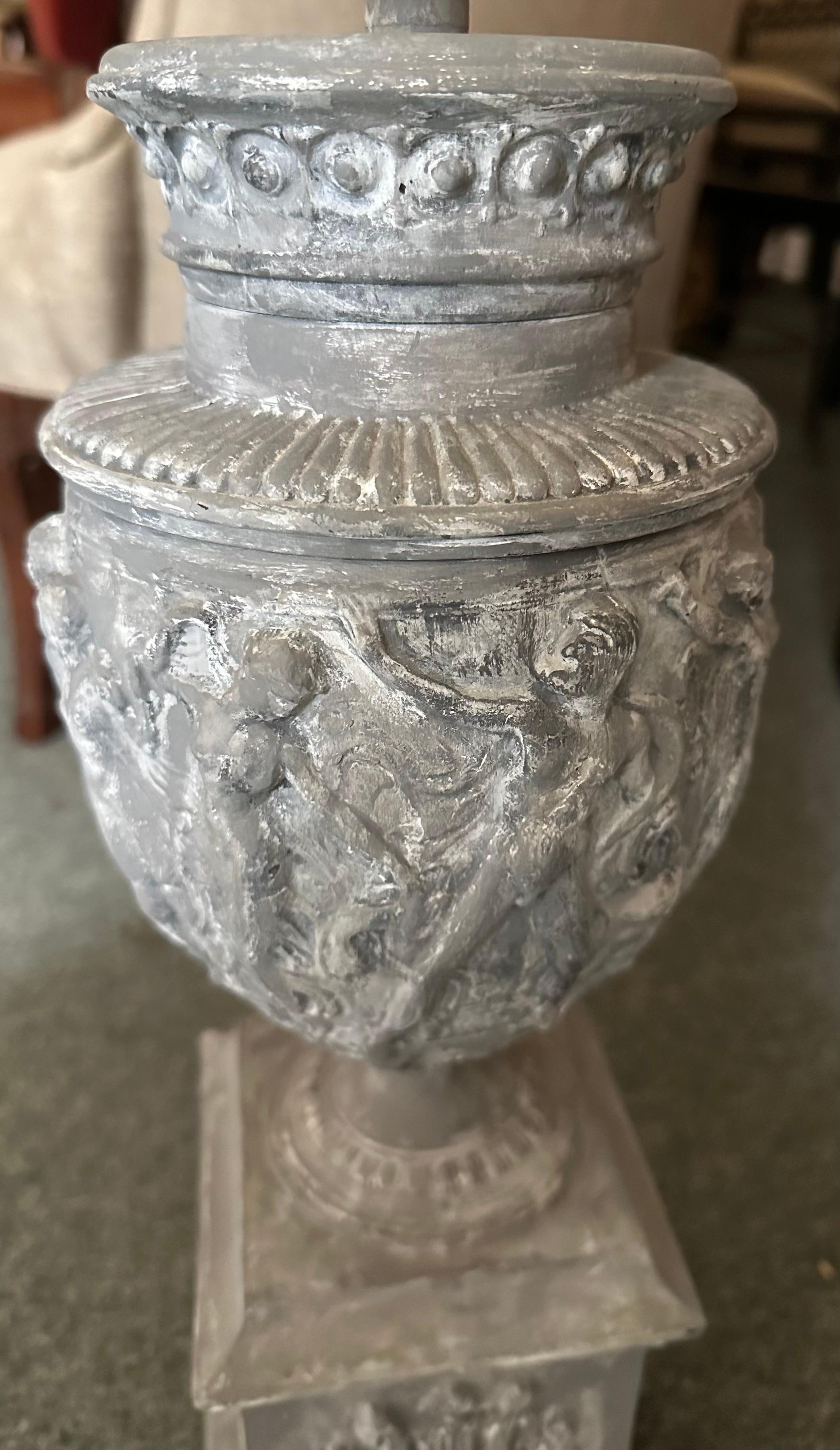 Neoclassical Table Lamp For Sale 1