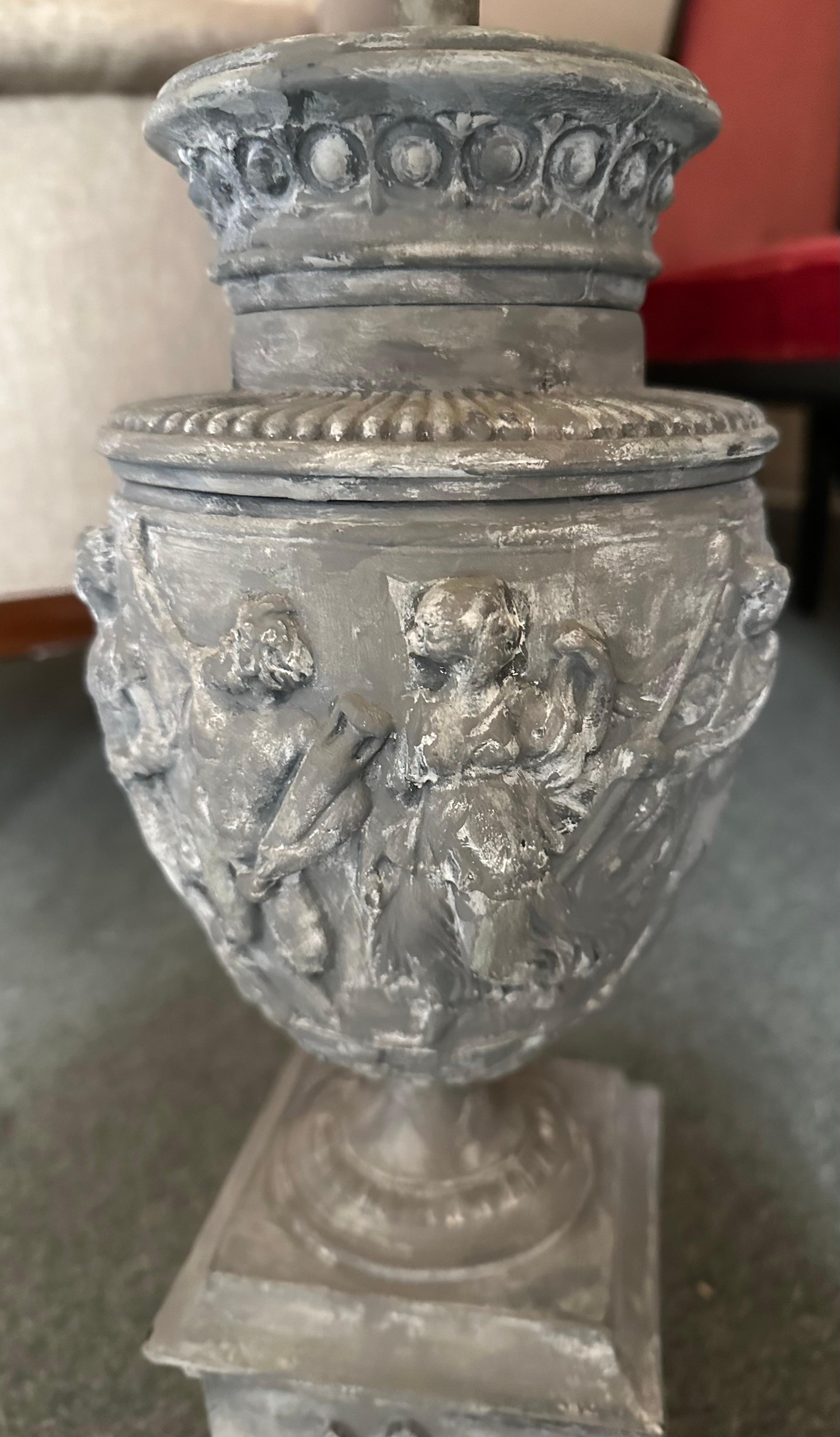 Neoclassical Table Lamp For Sale 5