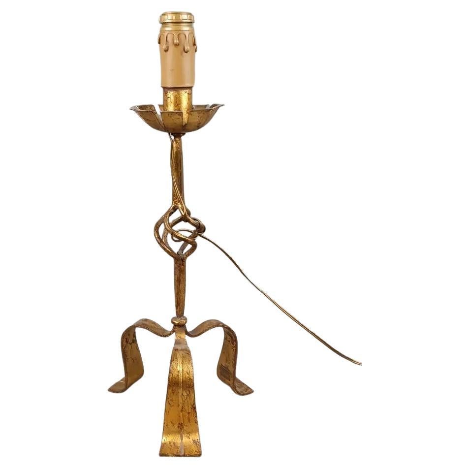 Medieval neoclassical table lamp in golden wrought iron circa 1950 For Sale