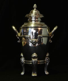 Neoclassical tea canister in sterling silver. Elkington 1929.
