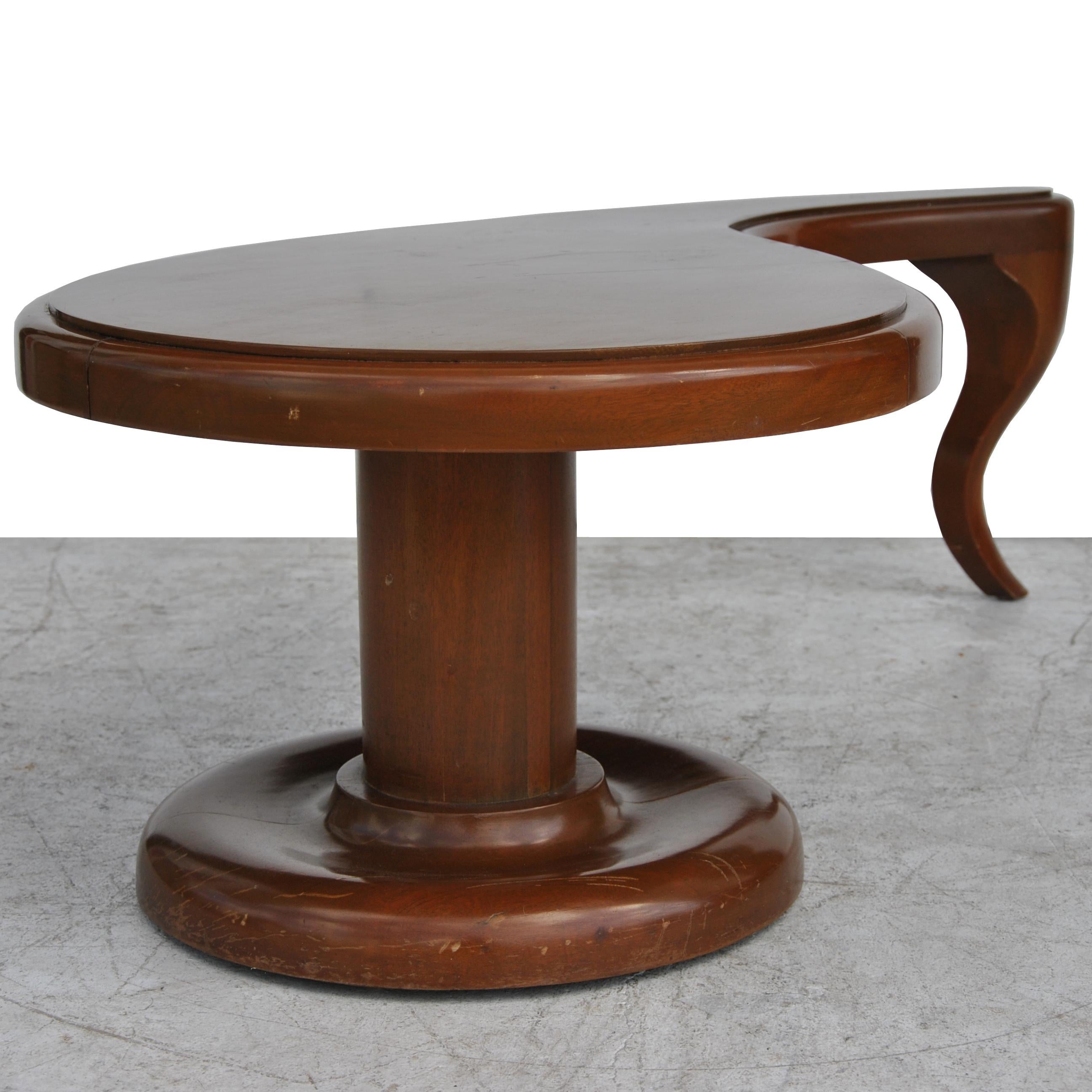 Table basse néoclassique Teardrop par John Tavis Bon état - En vente à Pasadena, TX