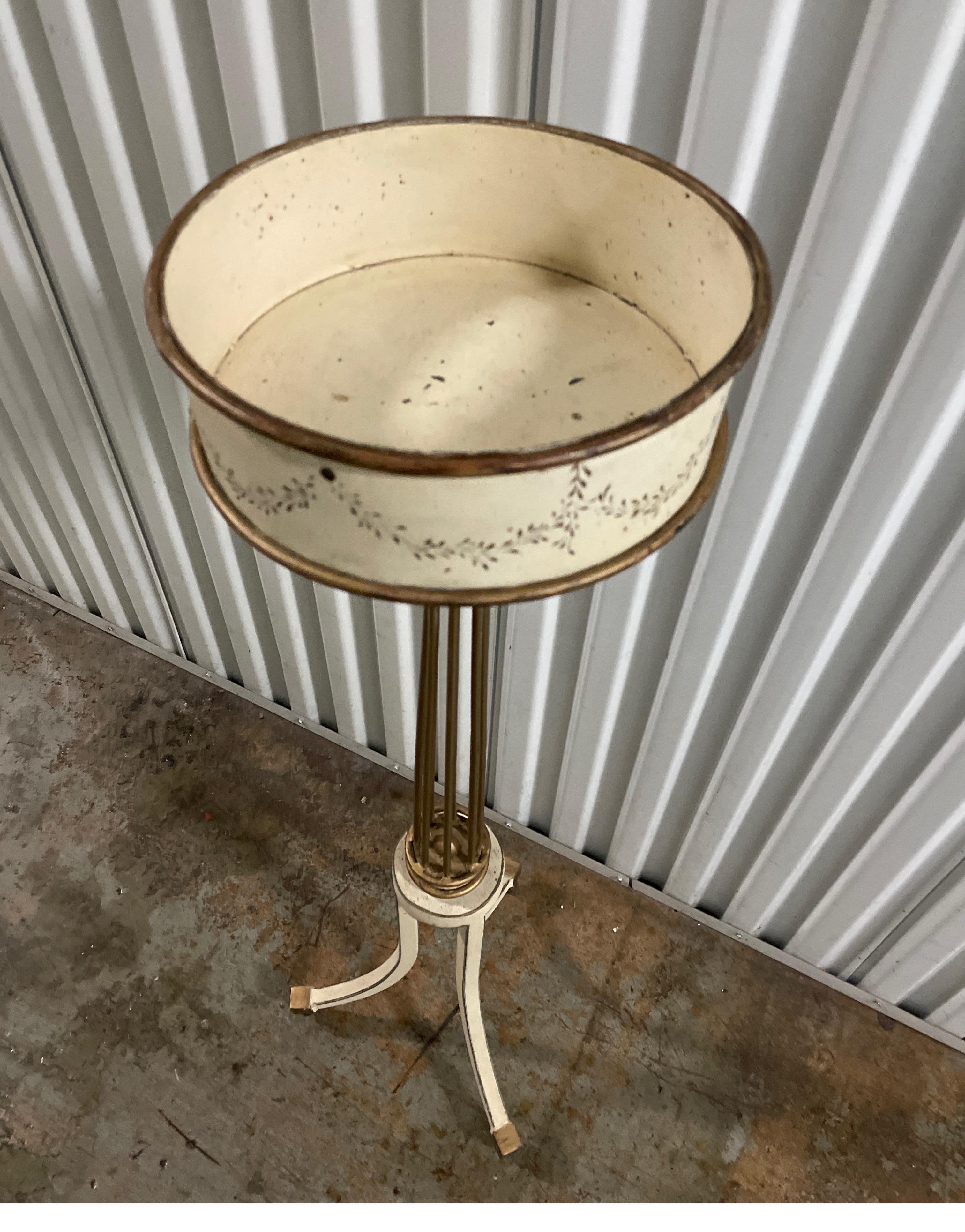 Neoclassical Tole Painted Plant Stand In Good Condition For Sale In West Palm Beach, FL