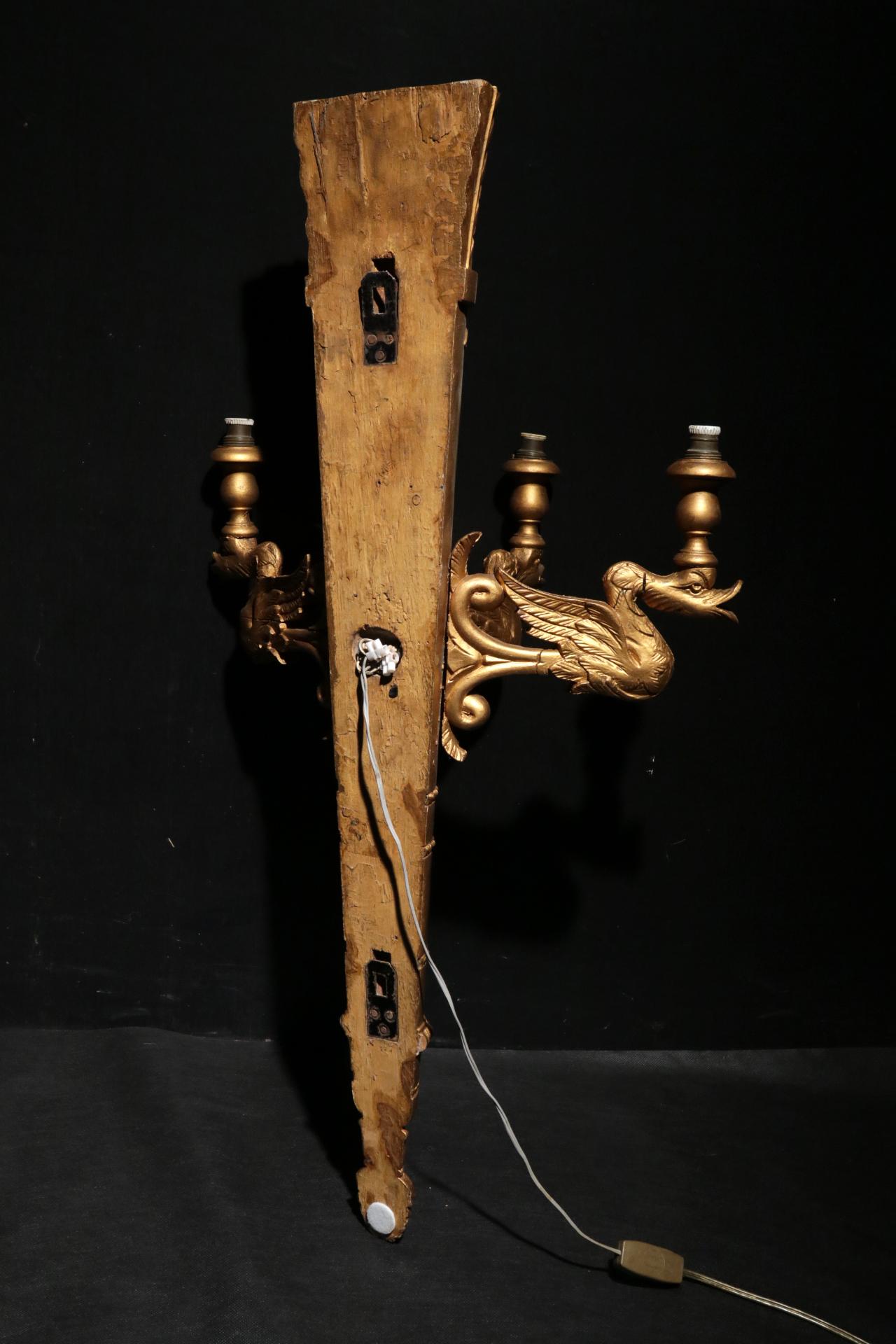 Neoclassical Wall Lamp Torch with Swans and Eagle, 19th Century For Sale 5