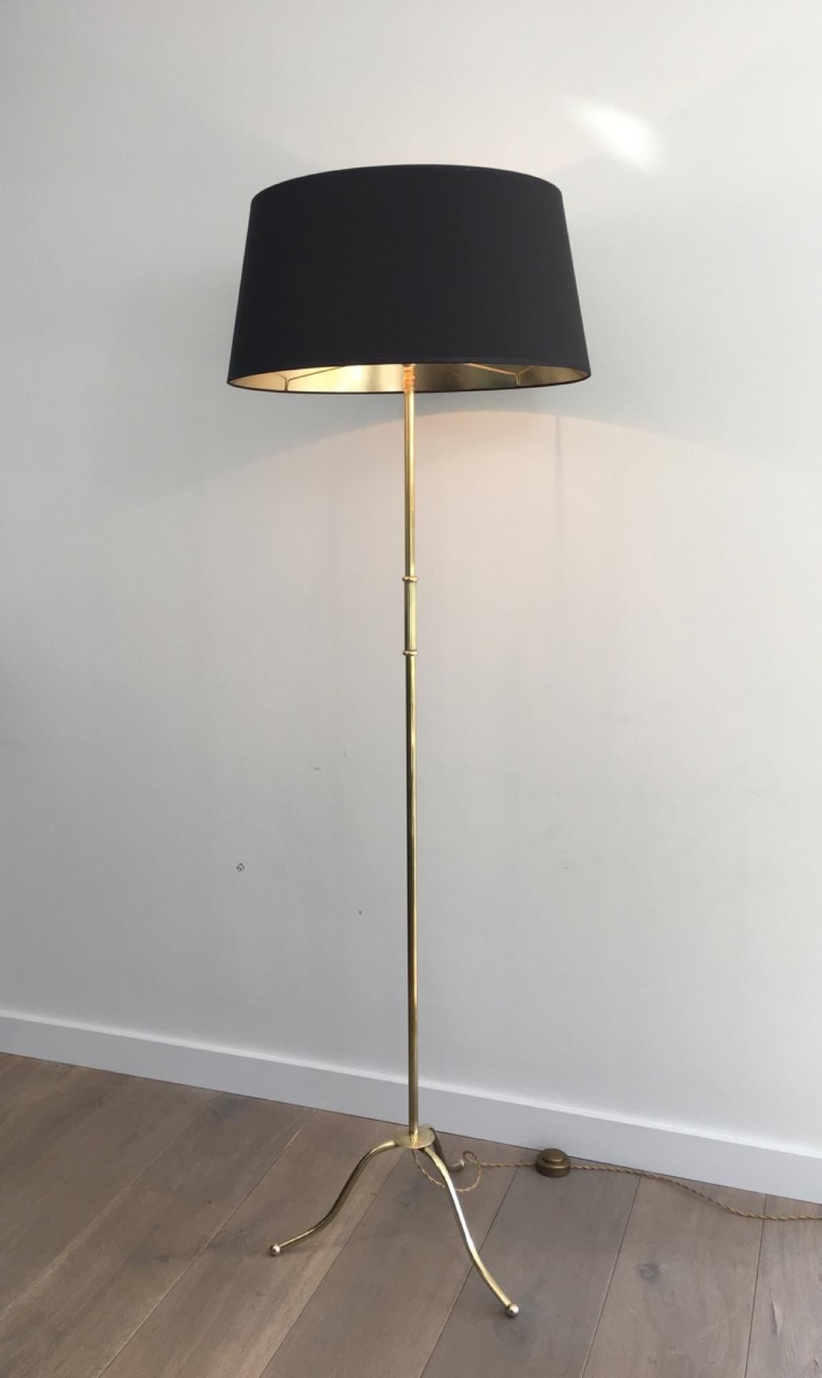 Neoclassical Tripode Brass Floor Lamp with Shade, French, circa 1940 In Good Condition In Marcq-en-Barœul, Hauts-de-France
