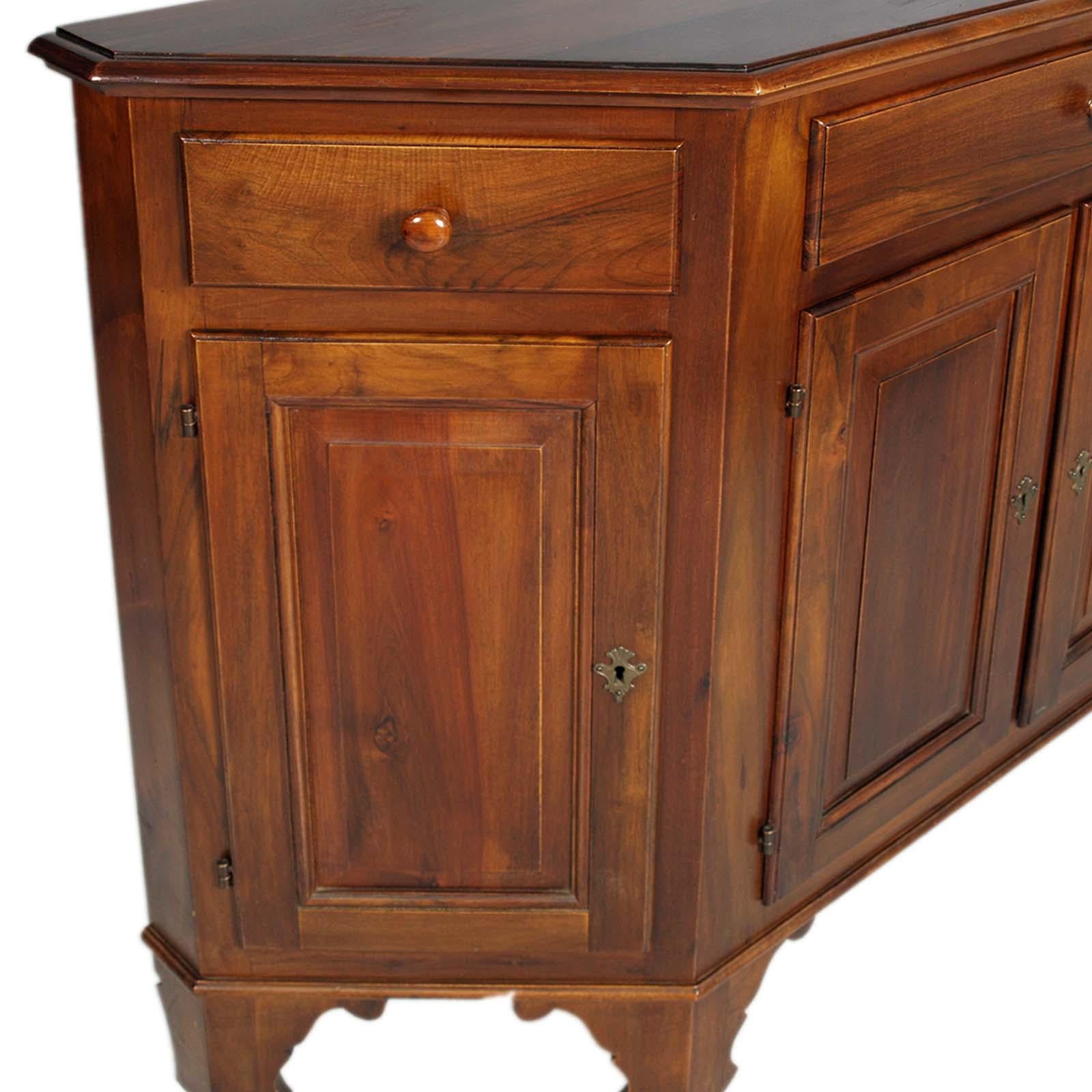 Buffet toscan néoclassique en noyer italien 3 tiroirs et 4 portes, début 1900 Bon état - En vente à Vigonza, Padua