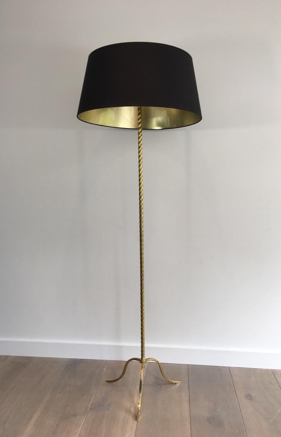 Neoclassical Twisted Brass Floor Lamp, circa 1960 4