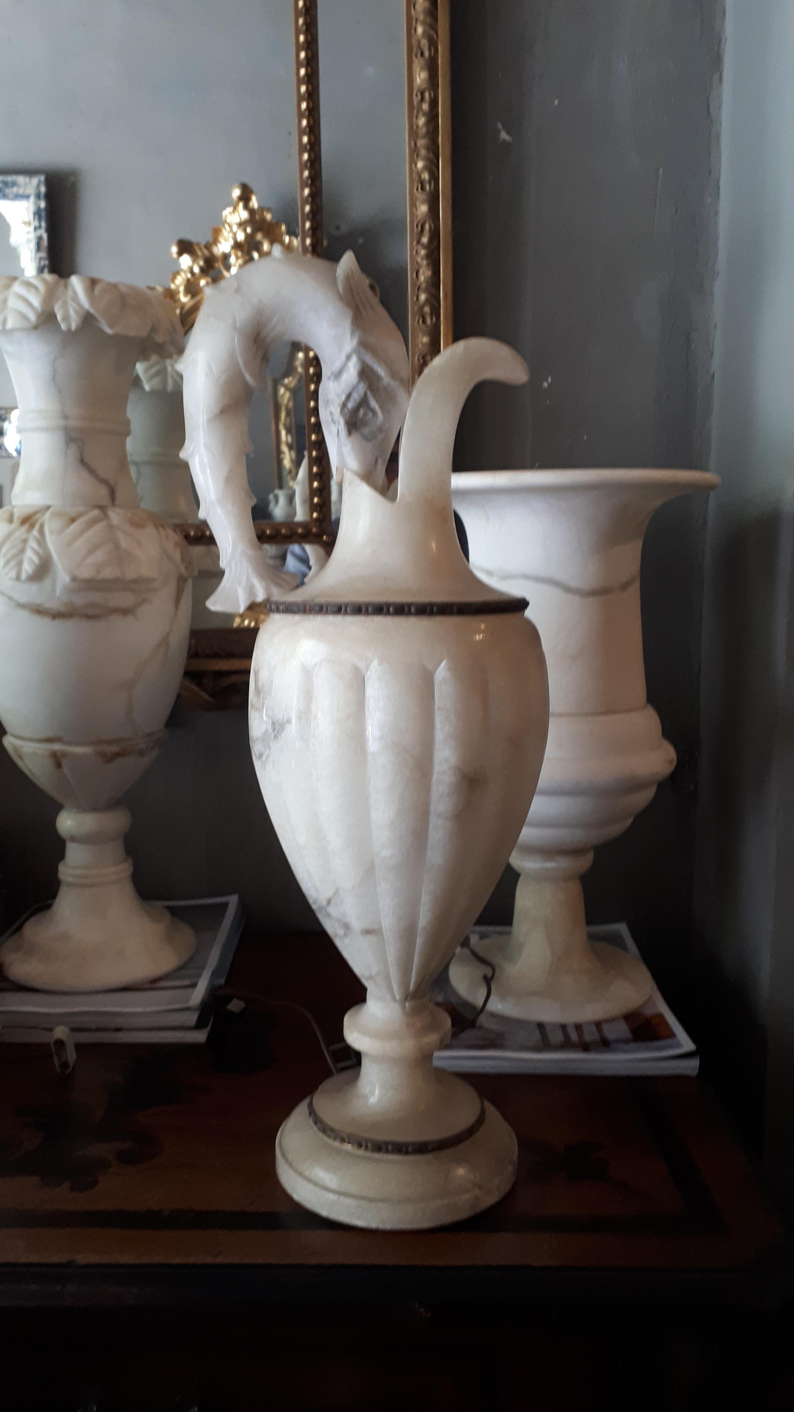 Neoclassical Urn Jar Albaster Table Lamp with Fish Handle  ( Listing for M. ) In Good Condition In Barcelona, ES