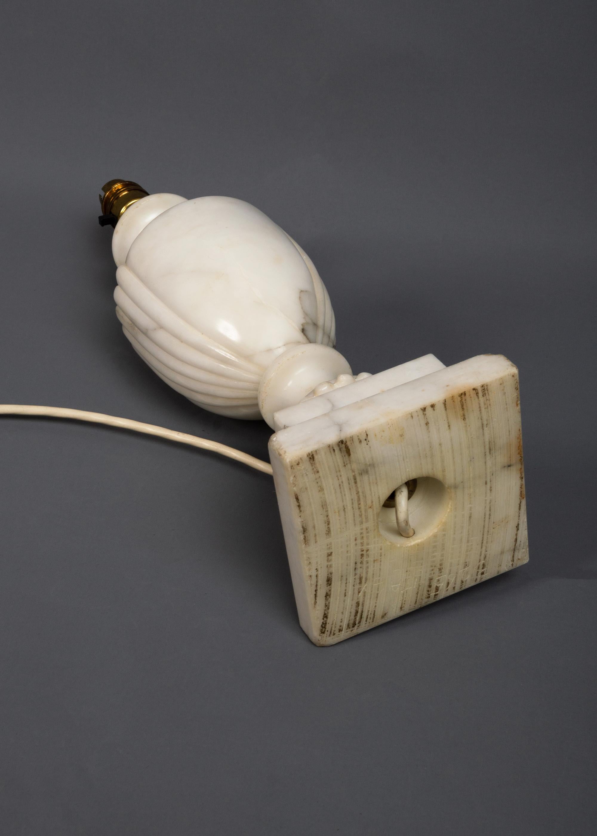 20th Century Neoclassical Urn Shaped Marble Table Lamp Italy, C.1950 For Sale