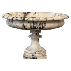 Tazza neoclásica de mármol veteado