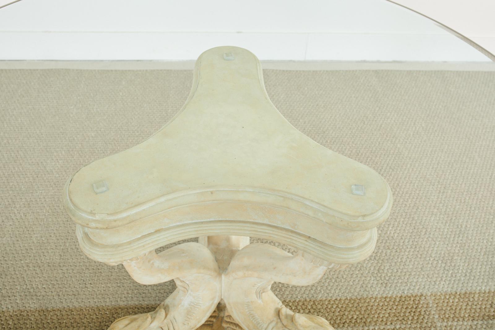 Table centrale en forme de dauphin de style grotte vénitien néoclassique Bon état - En vente à Rio Vista, CA