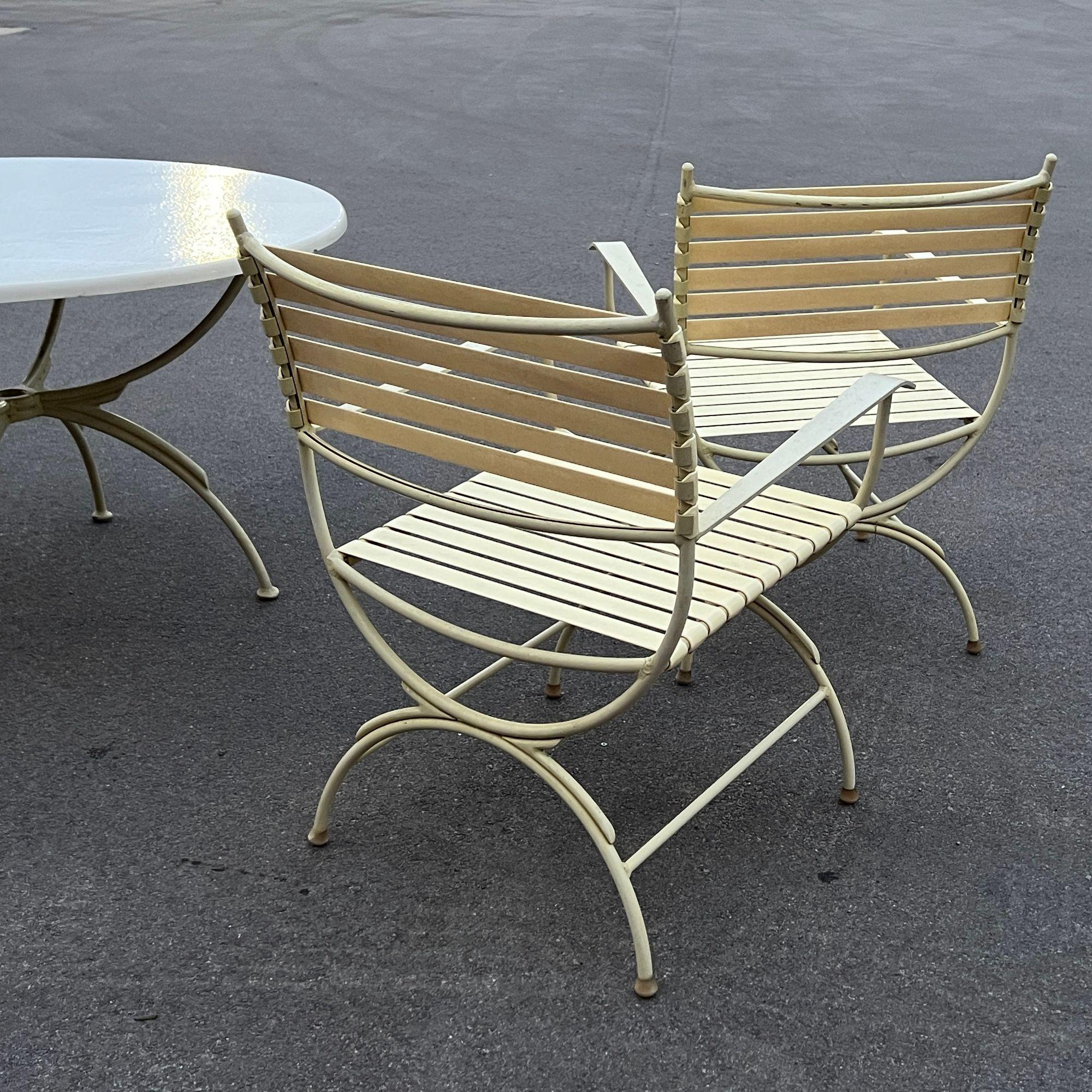 Sedie da pranzo vintage neoclassiche per patio/esterno, S/4 In condizioni buone in vendita a Grand Rapids, MI