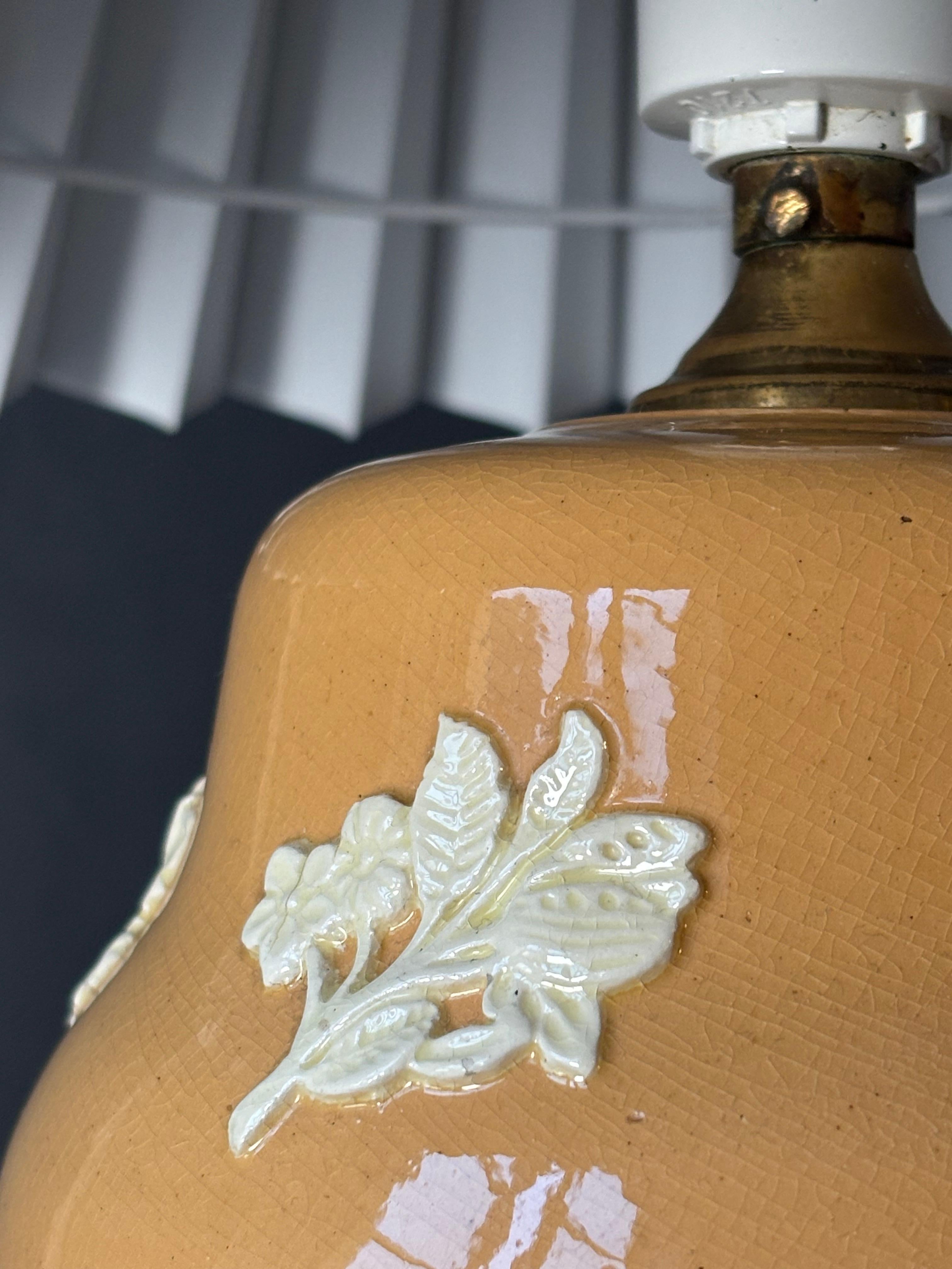 Ceramic Neoclassical Wedgwood Style Warm Yellow Table Lamp, circa 1950s For Sale