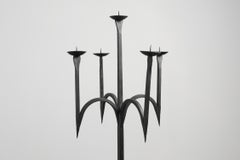 Neogotischer schmiedeeiserner Kandelaber, Frankreich 19.