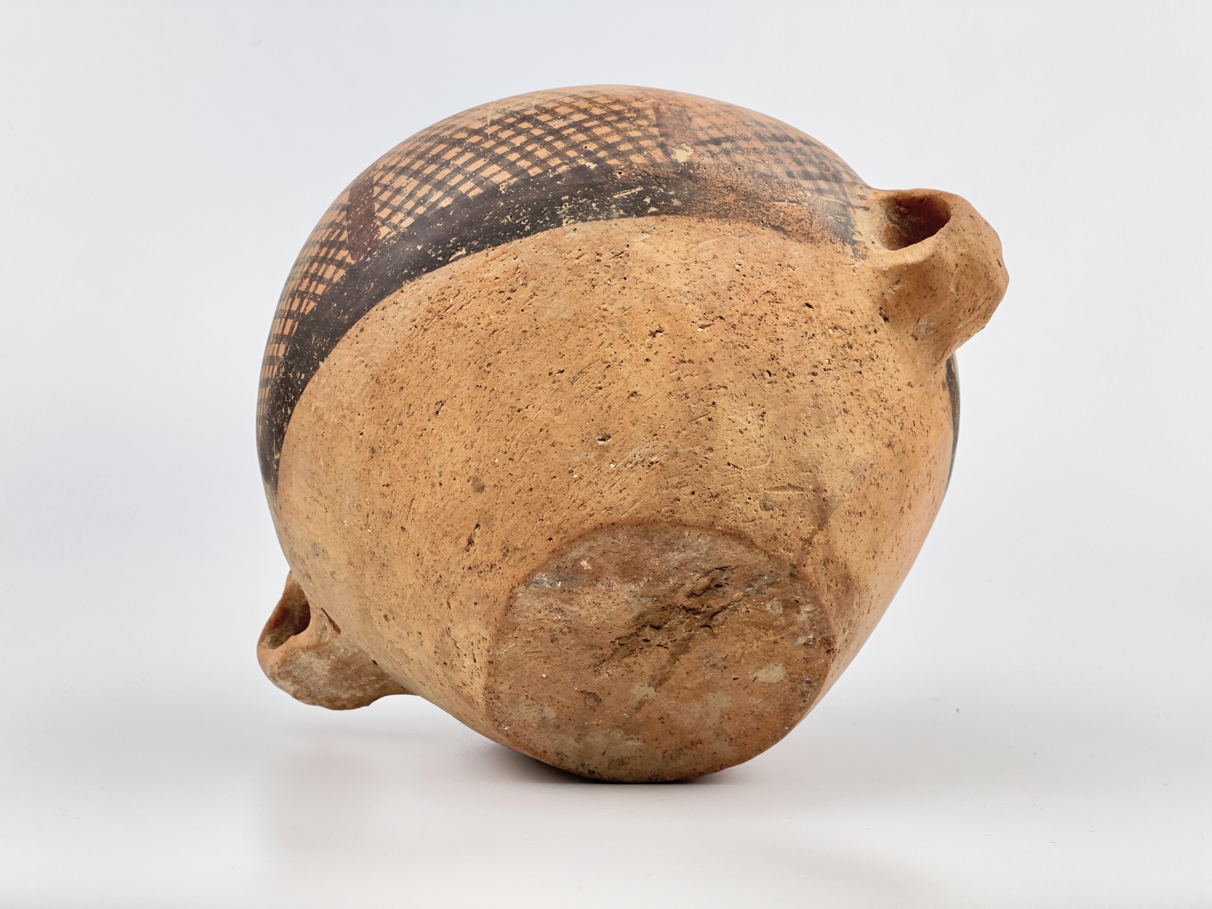 Neolithic Pottery Amphora, 3rd-2nd Millenium BC For Sale 3