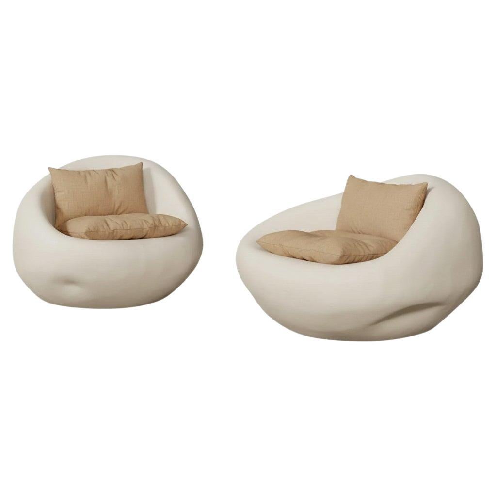 Set di sedie da salotto a conchiglia per esterni in stile neolitico con finitura in gesso sabbioso in vendita