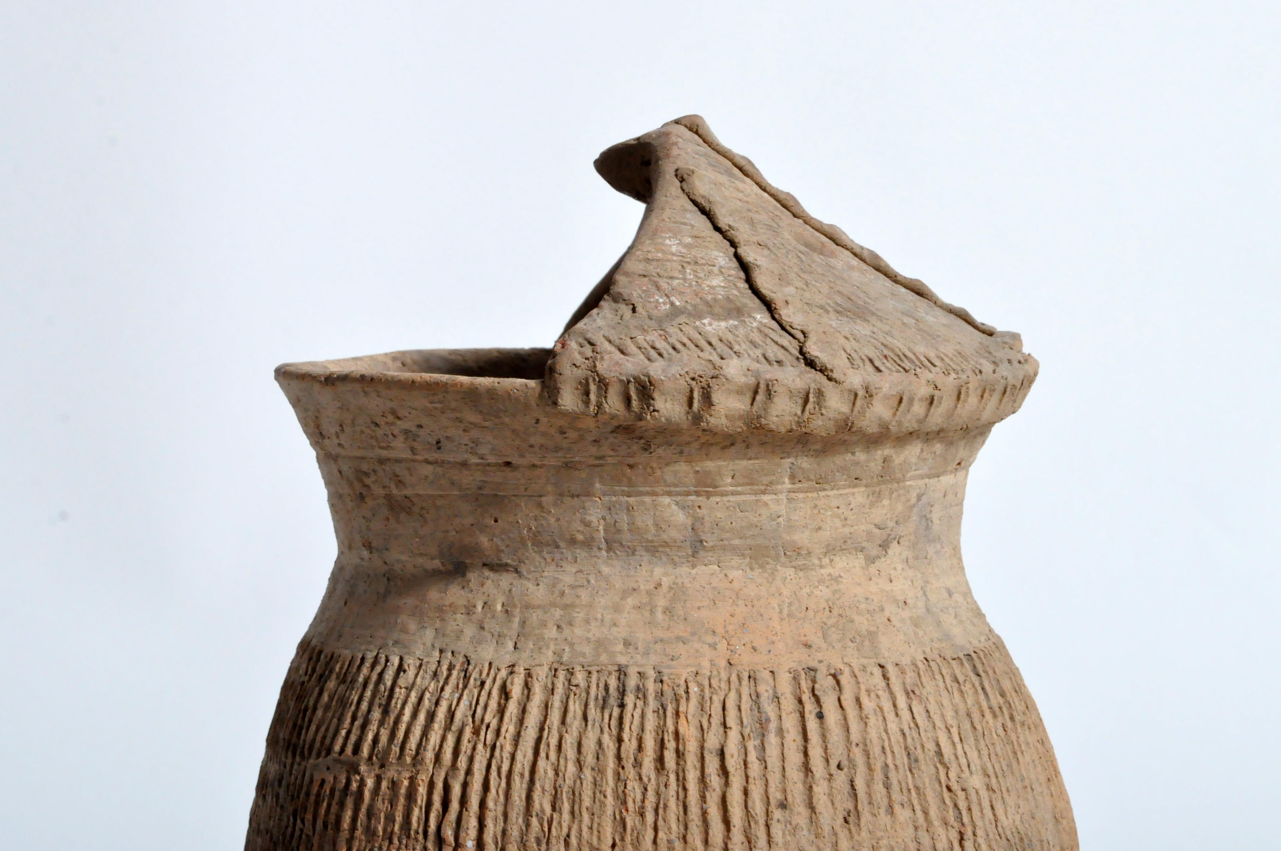 Vase néolithique en vente 3