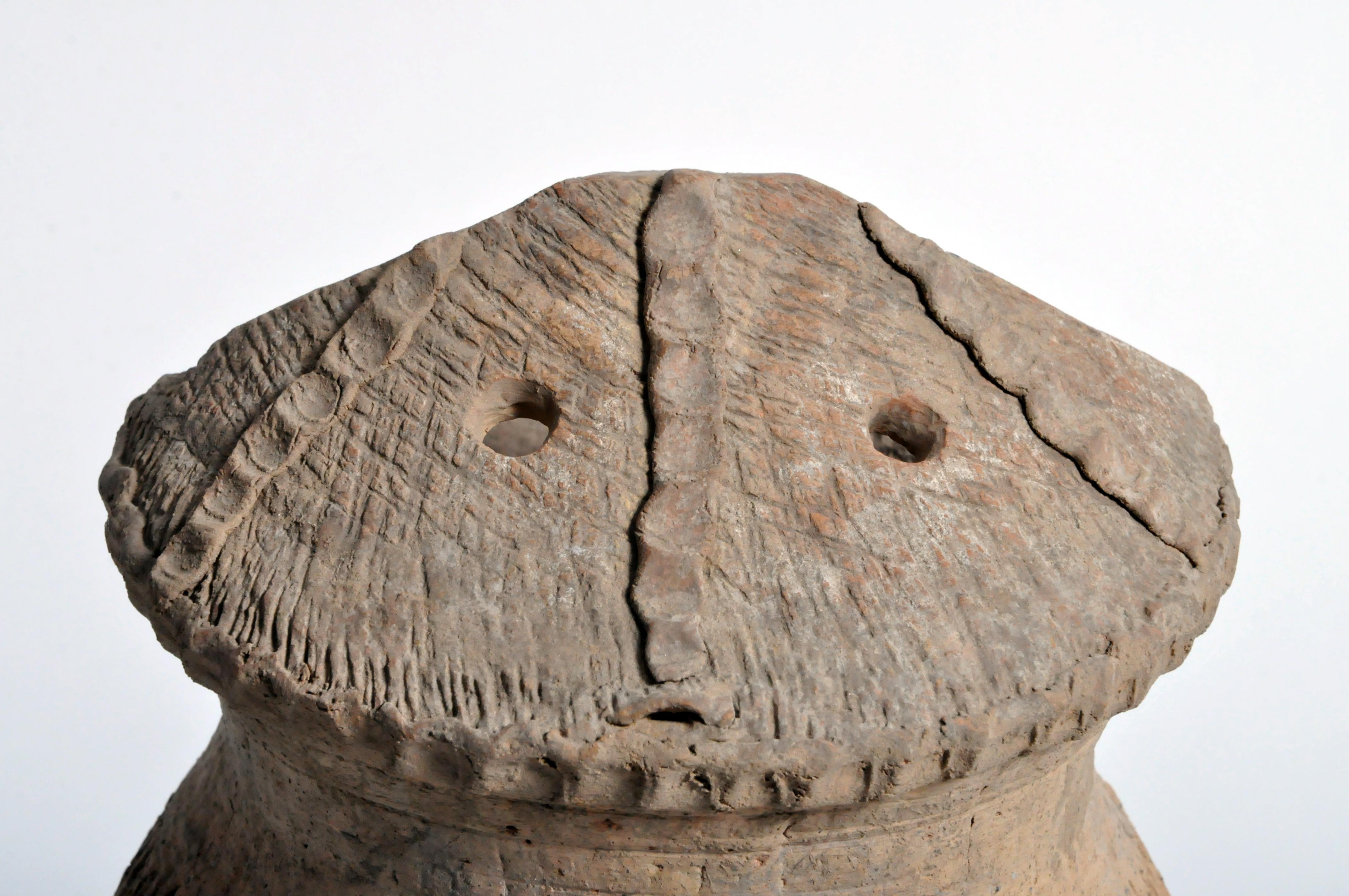 Vase néolithique en vente 1