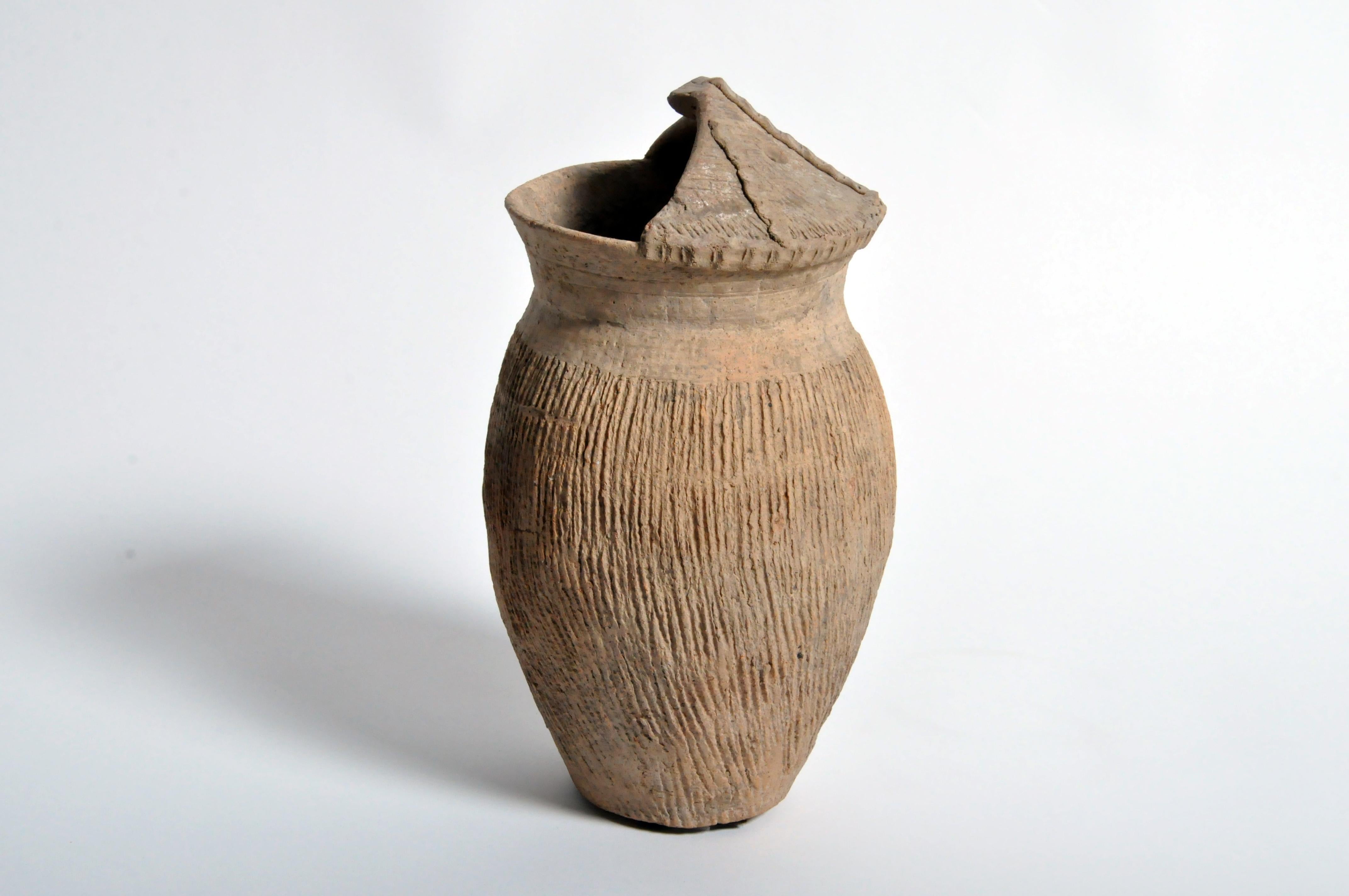 Vase néolithique en vente 2