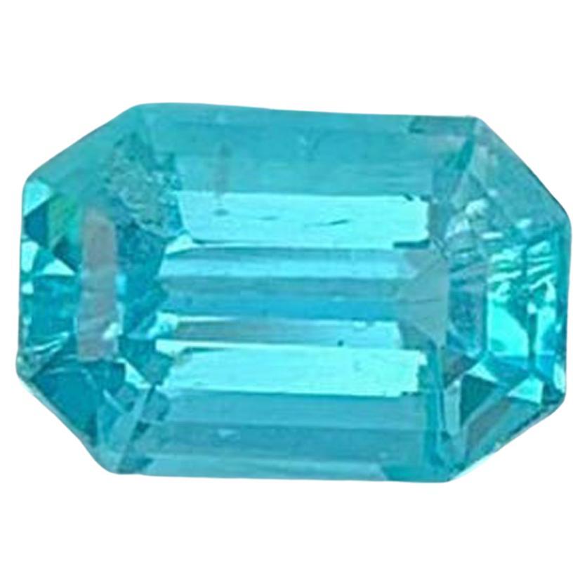 Neonblauer Apatit Edelstein: Smaragd-Schliff 0.85 CT Dezember Geburtsstein