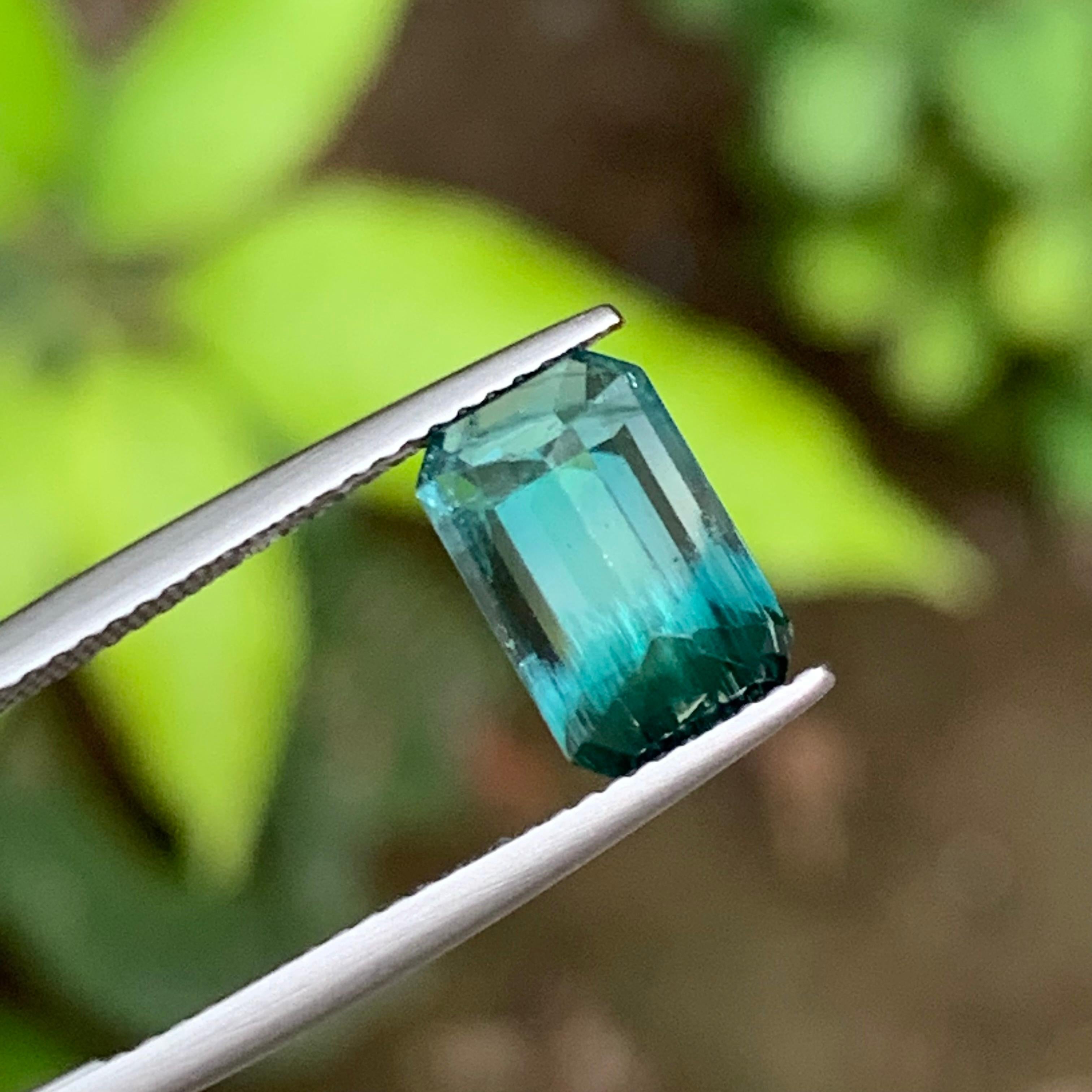 Neon Blue Bicolor Natural Tourmaline Gemstone 2.60 Ct Emerald Cut  Ring Jewelry For Sale 8