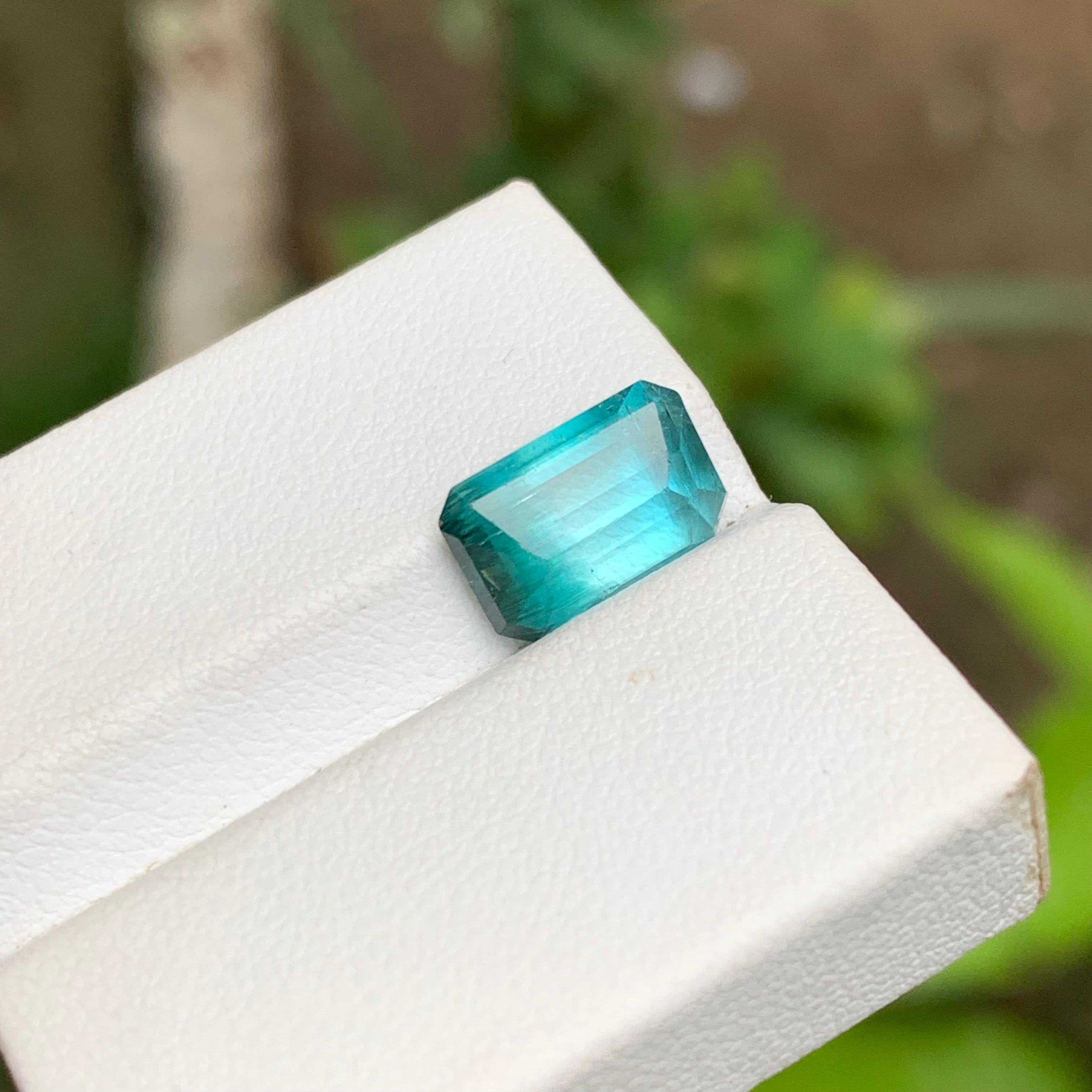 Neon Blue Bicolor Natural Tourmaline Gemstone 2.60 Ct Emerald Cut  Ring Jewelry For Sale 1