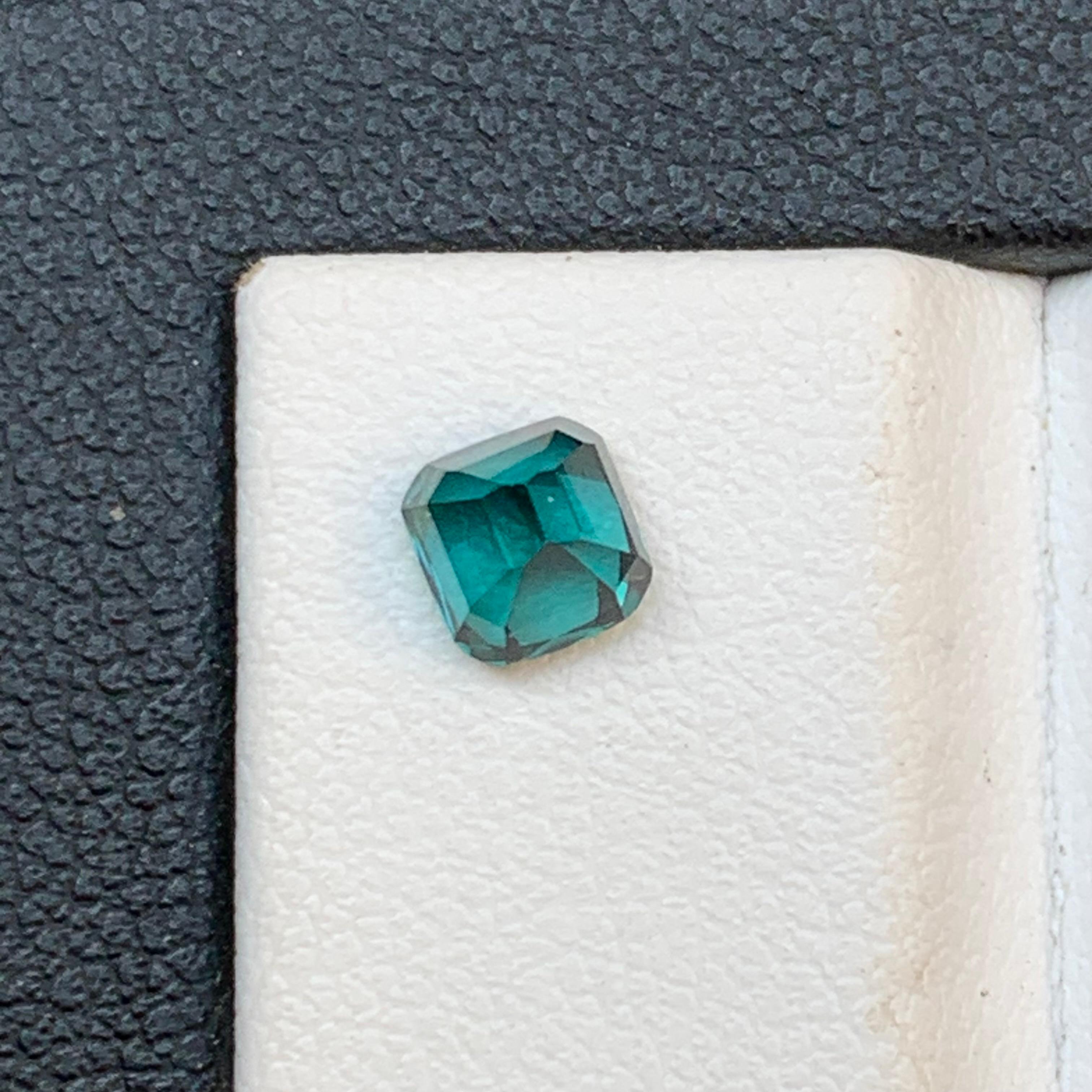da uomo o donna Anello con tormalina naturale blu neon, pietra preziosa da 0,70 carati taglio cuscino quadrato - Gioielli in vendita