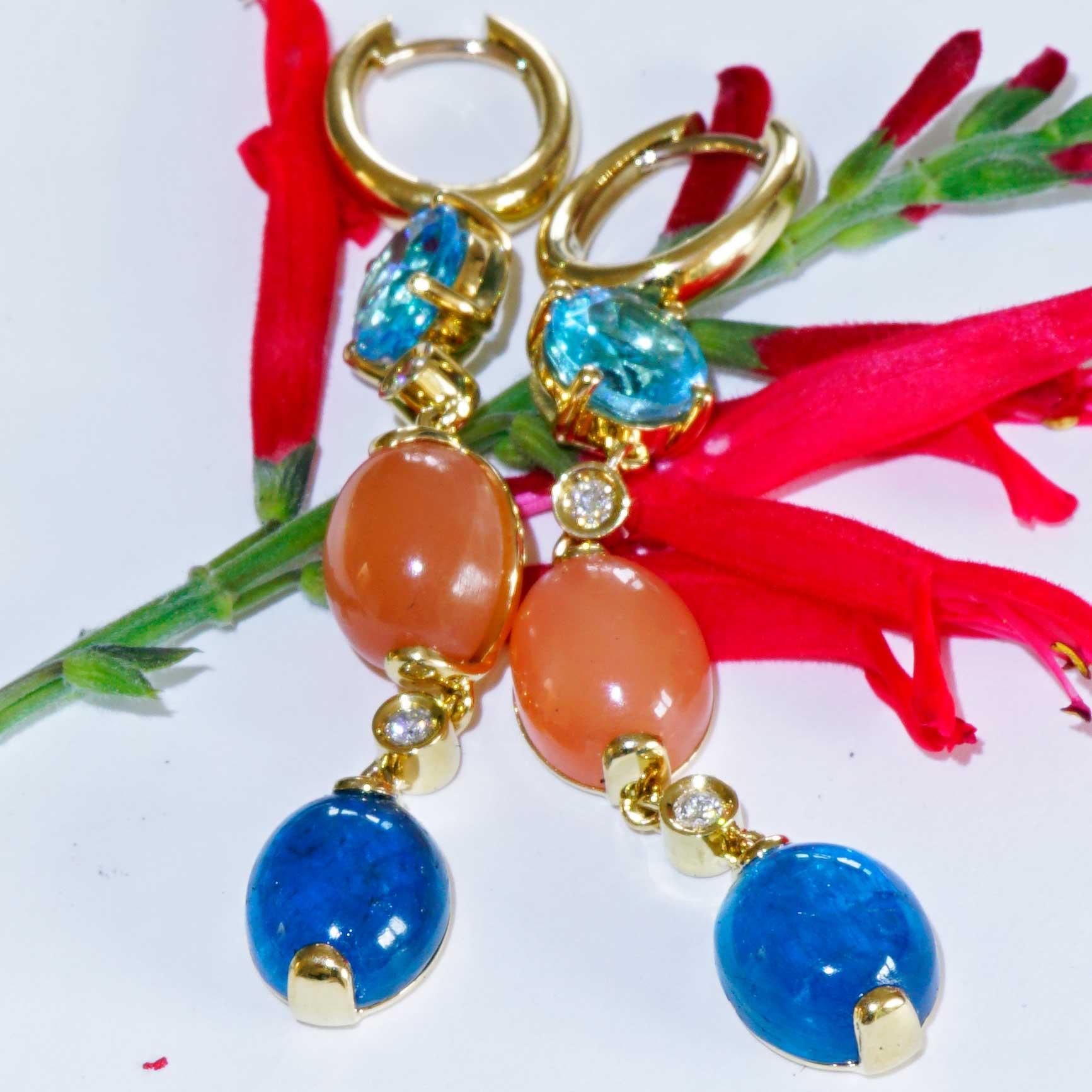 Taille poire Boucles d'oreilles Apatite Topaze et Pierre de Lune 18 kt Couleur forte en vente