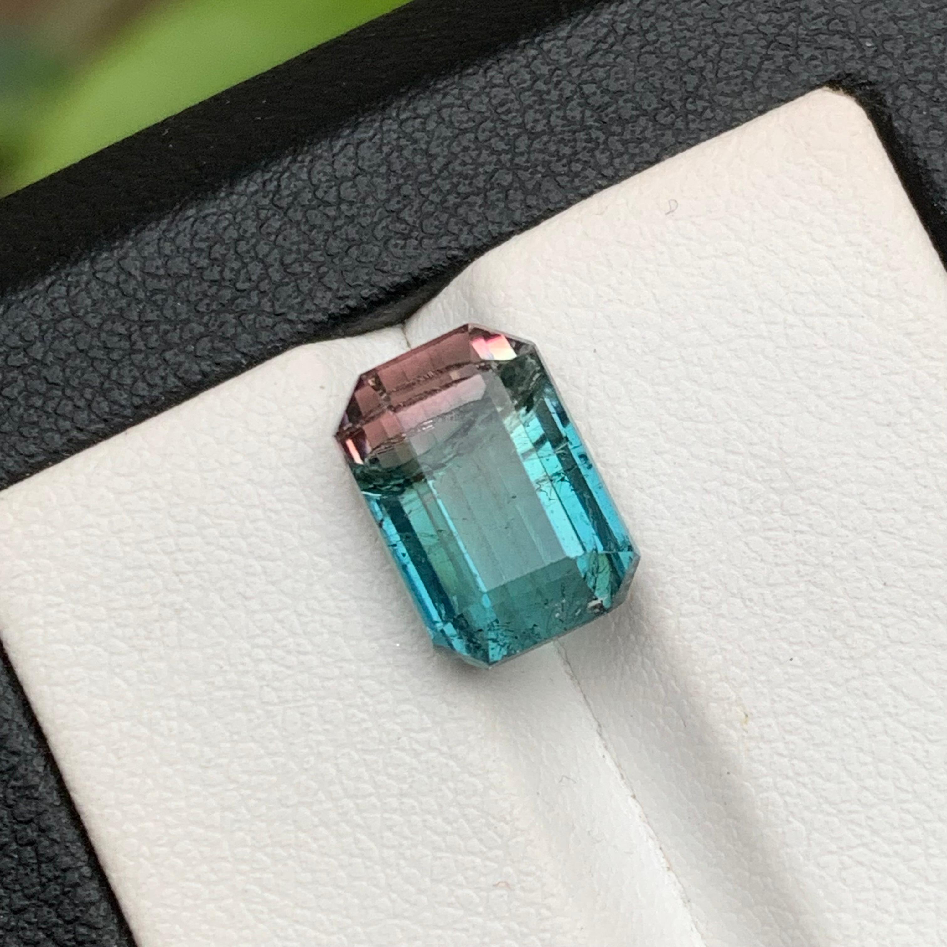 Neon Blue & Peachy Pink Bicolor Natural Tourmaline Loose Gemstone for Ring, or any other Jewelry Setting Emerald Cut from Kunar, Afghanistan!!

💎 GEMSTONE TYPE: Tourmaline
⚖️ WEIGHT: 6.10 Carat
🪚 SHAPE & CUT: Emerald Cut
📏 SIZE (MM): 11.29 x 7.83