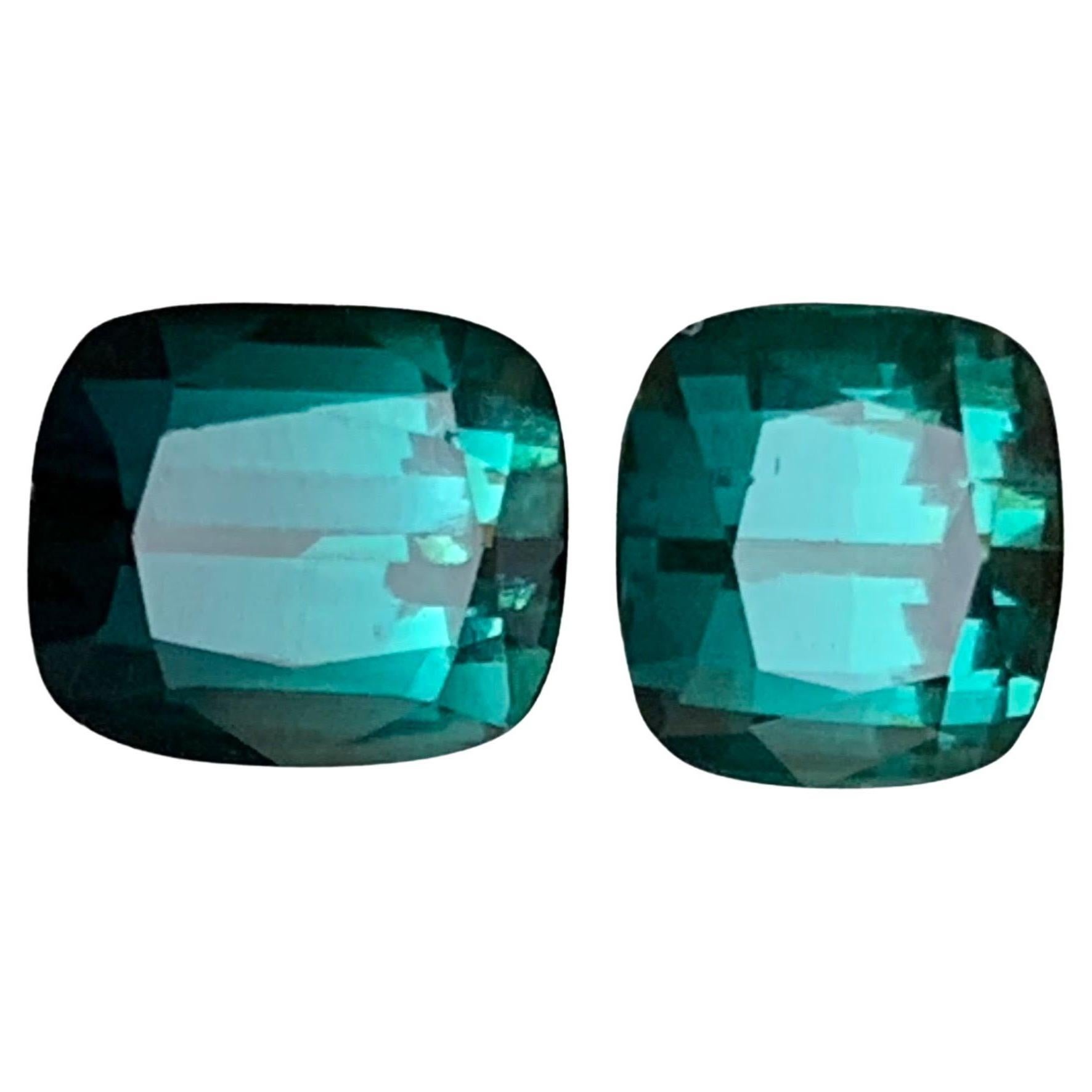 Neon Blaugrün 
Schwarz Bicolor Natürlicher Turmalin 4.71Ct Cushion Cut Edelstein im Angebot