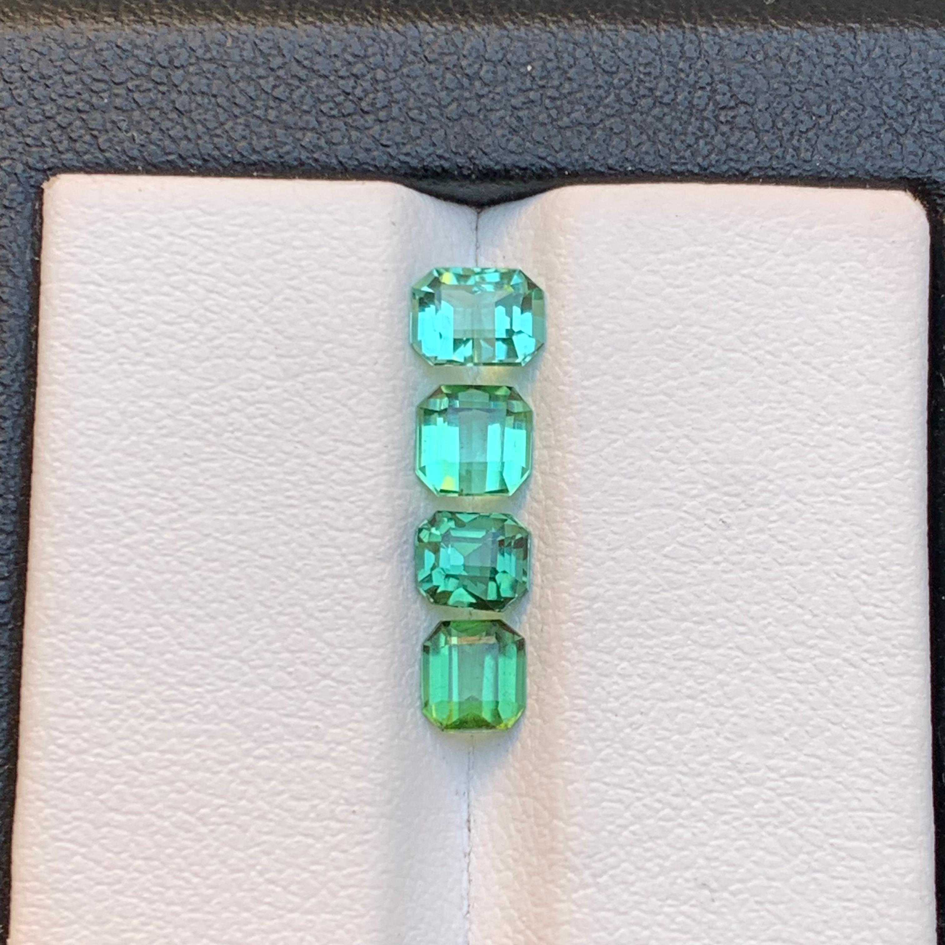 Contemporary Neon Bluish Green Natural Tourmaline Jewelry Size Loose Gemstones Lot 2.20 Ct For Sale