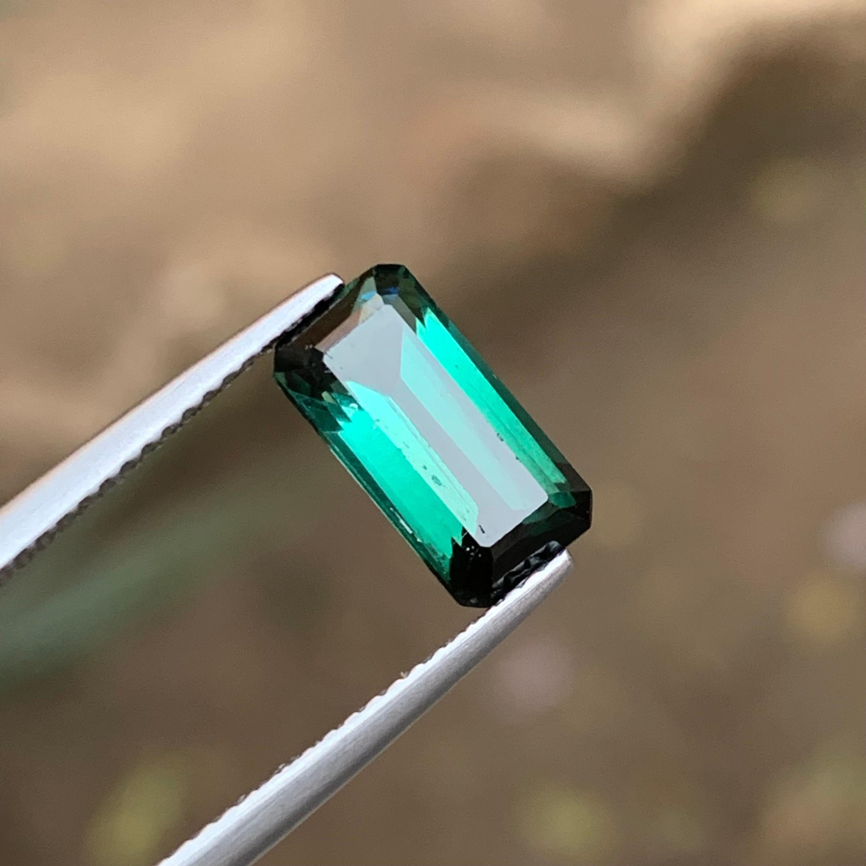 Greene & Greene Greene Tourmaline 2 tons 2.50 Ct Emerald Cut Natural Loose Gemstone en vente 6