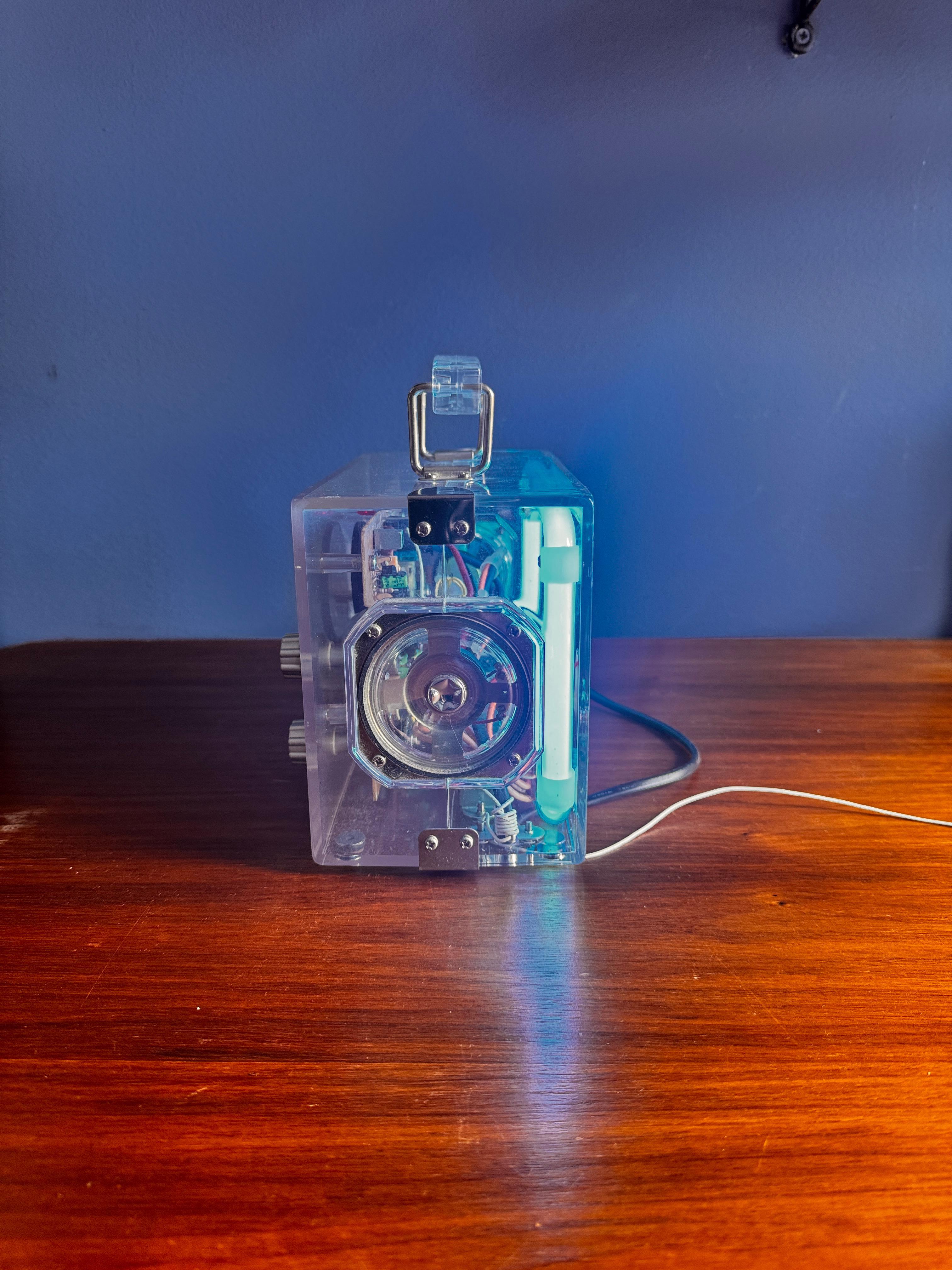 Neon Cube Radio Box 8801 Japanese Pop Tech Transparent Acrylic Blue Glow 1978 en vente 3