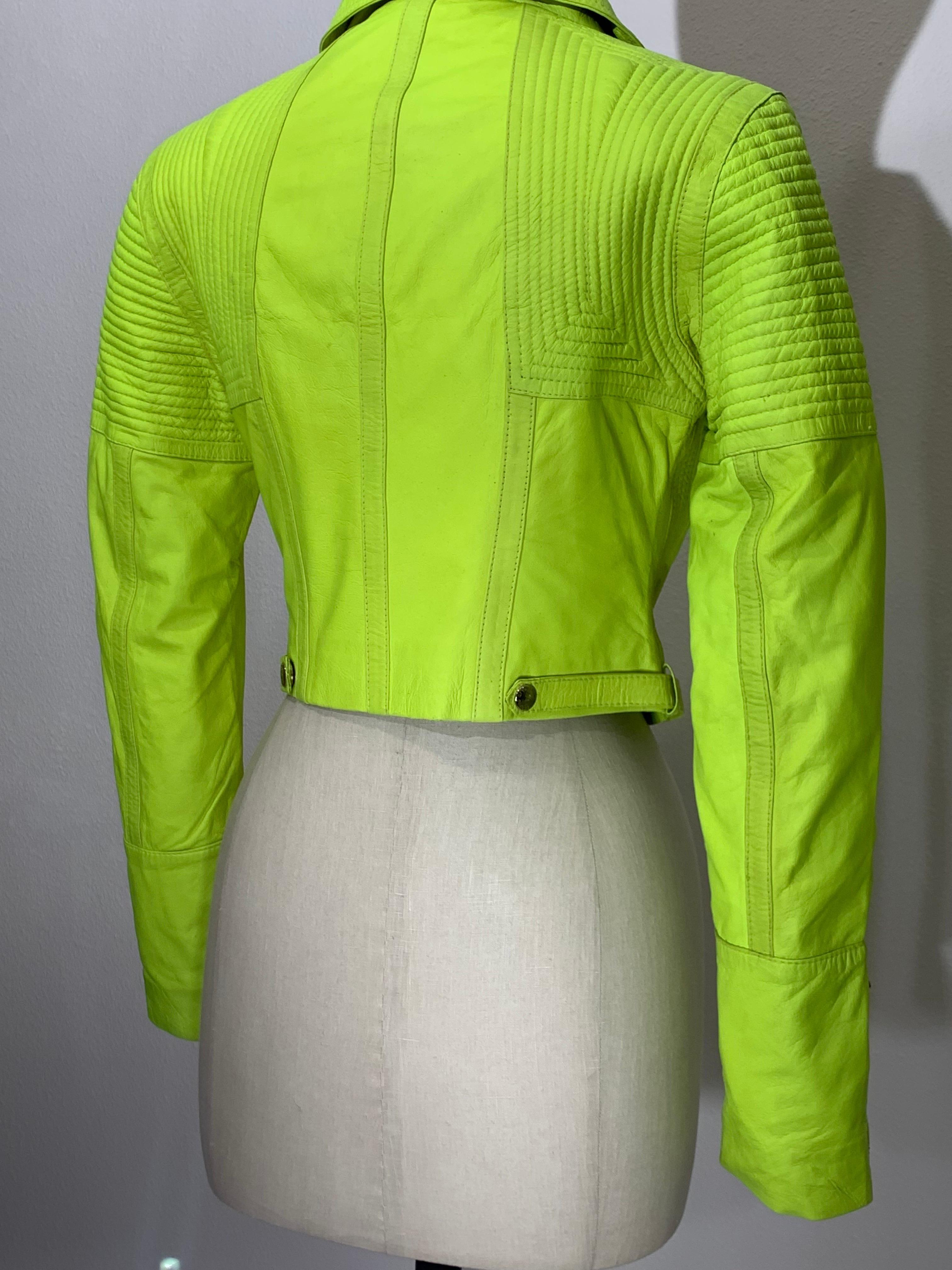 Neon Green Leather Cropped Motorcycle-Style Jacket w Quilted Shoulders & Zippers For Sale 4