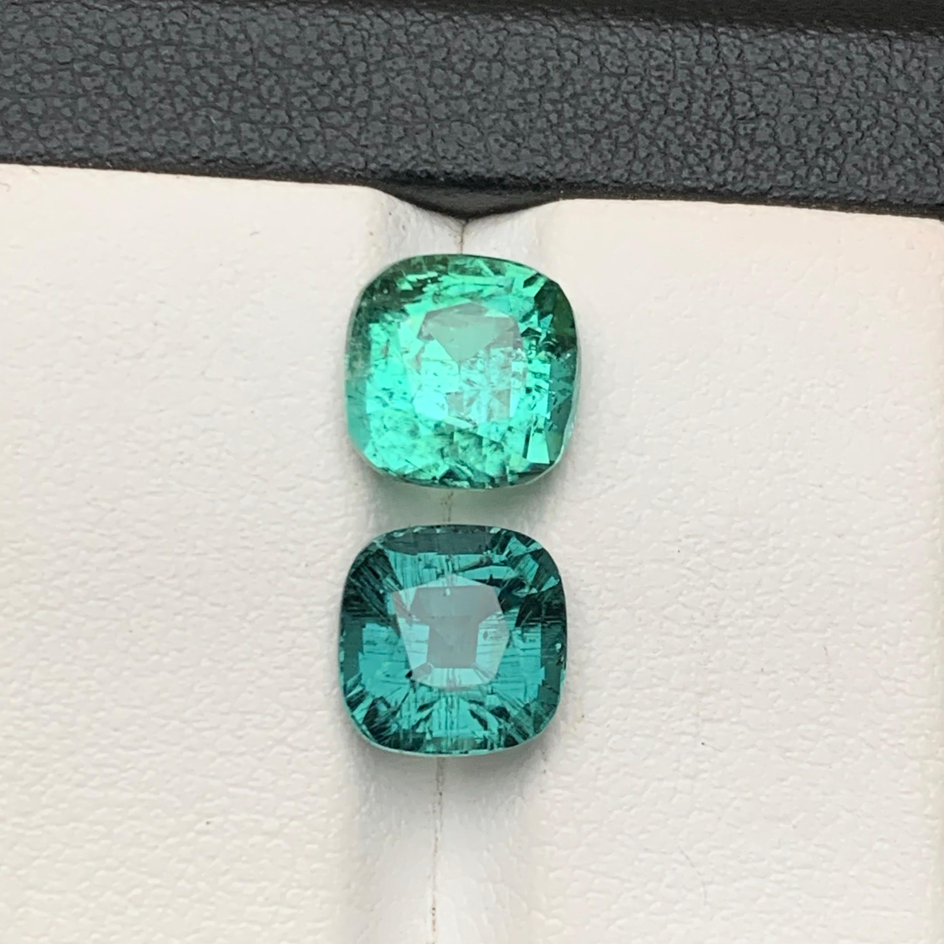 Anello di tormalina naturale verde neon e blu grigio neon, gemme sciolte 6,60 carati in vendita 3