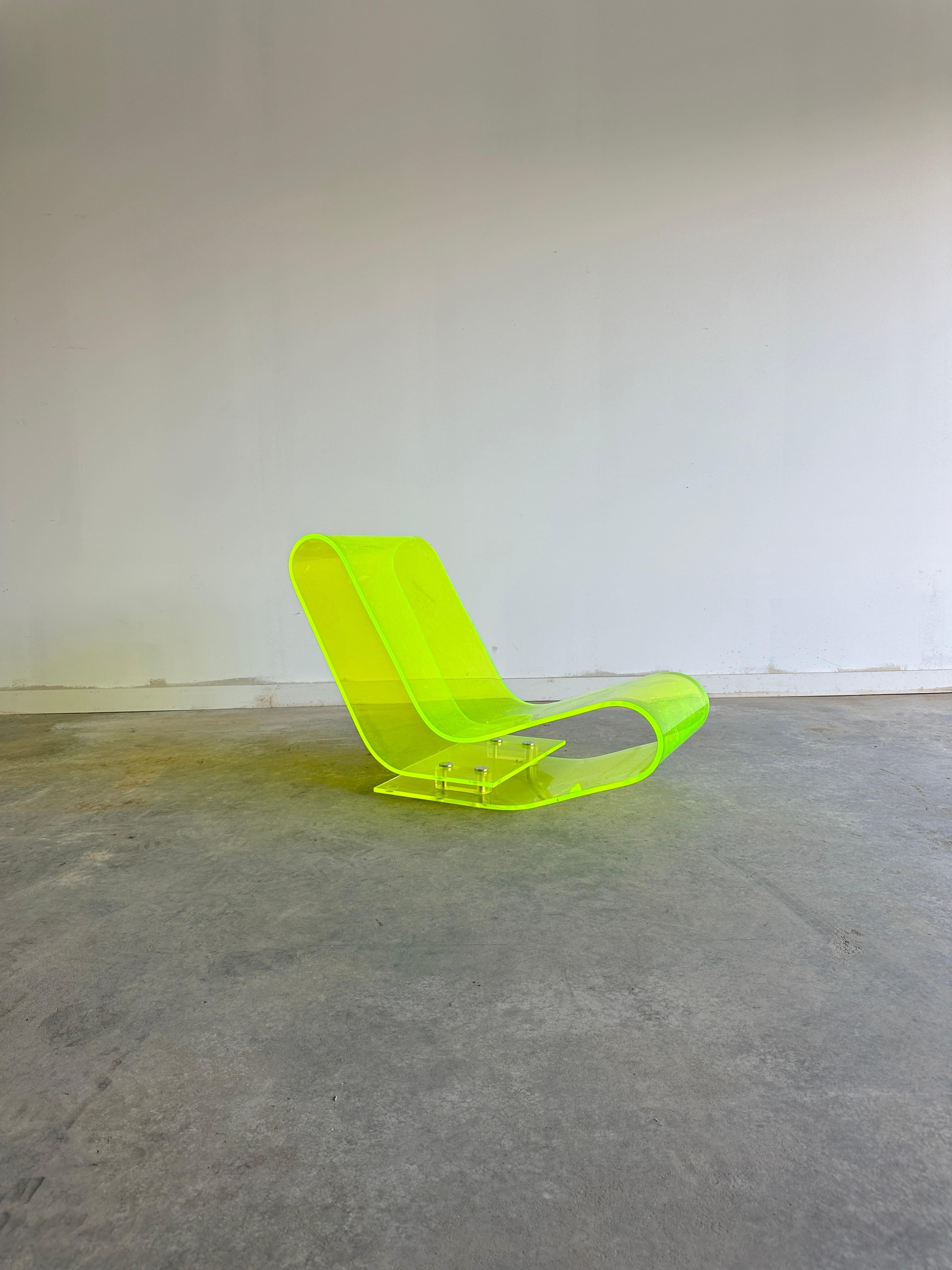 Neon green plexiglass Model 6040 chair by Maarten van Severen for Kartell 1