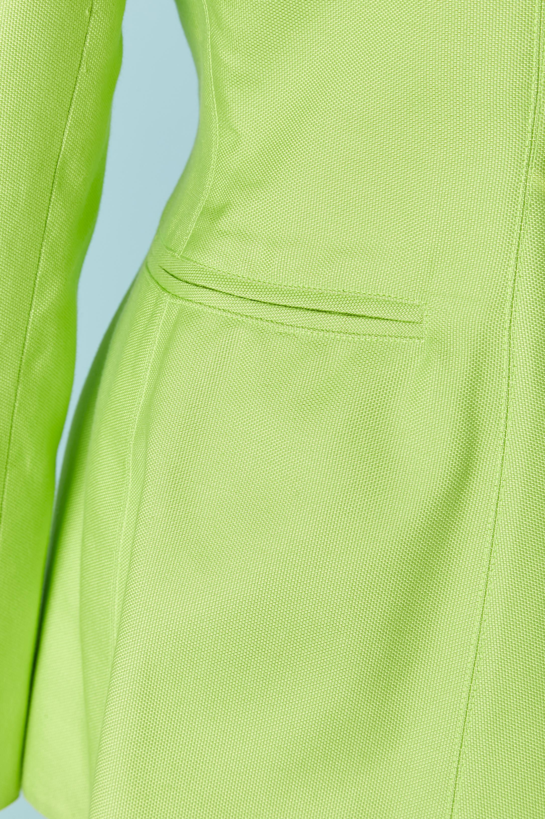 Neon green skirt suit with double-breasted jacket MONTANA Verde en venta