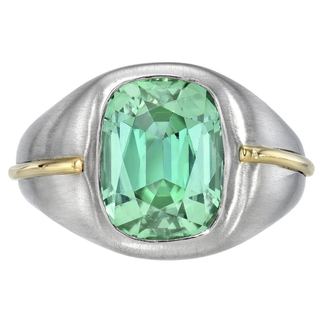 Bague coussin en tourmaline verte - Un chef-d'œuvre unisexe audacieux - I Hill