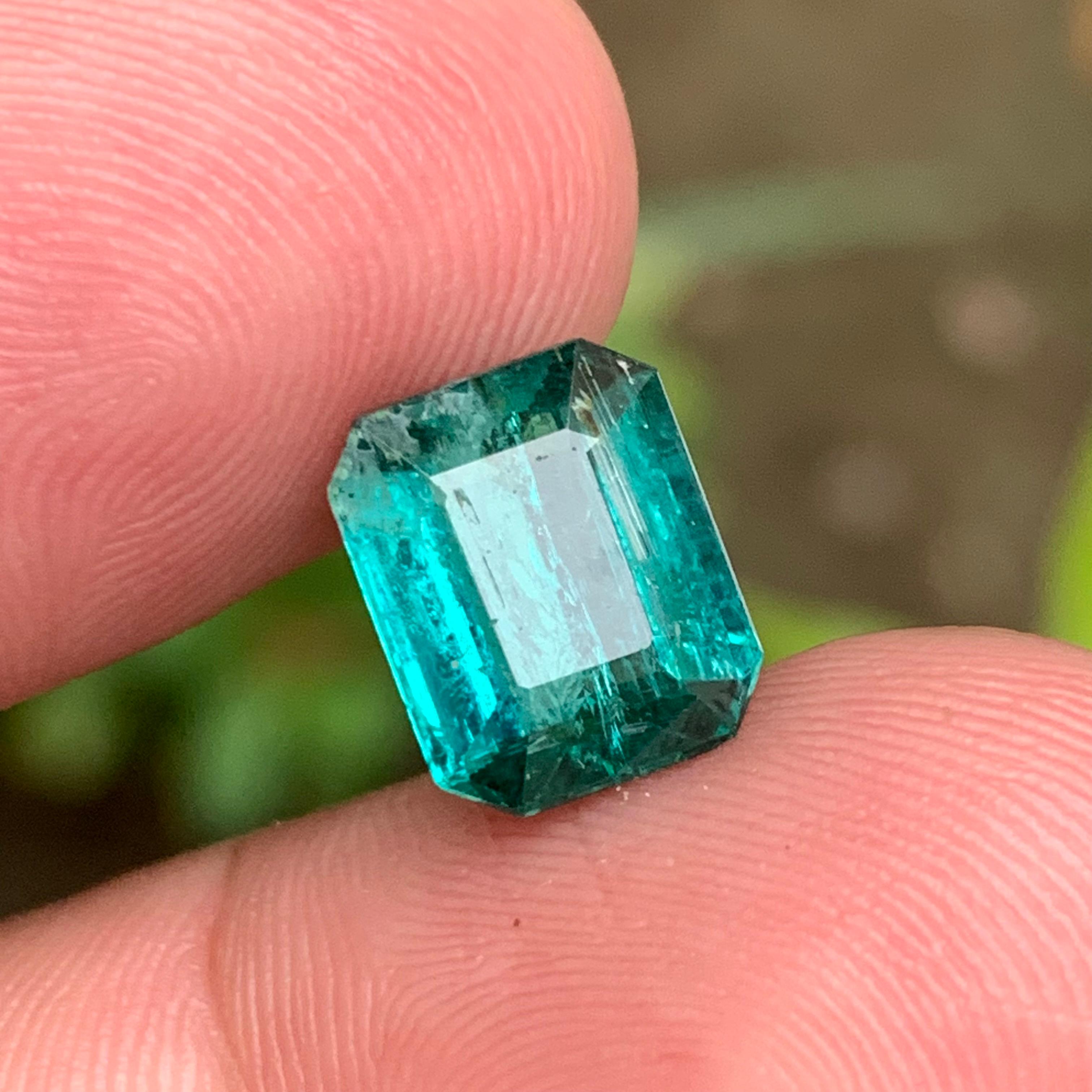 Neon Greenish Hue Blue Natural Tourmaline Gemstone 4 Ct Emerald Cut  Ring Jewel For Sale 4