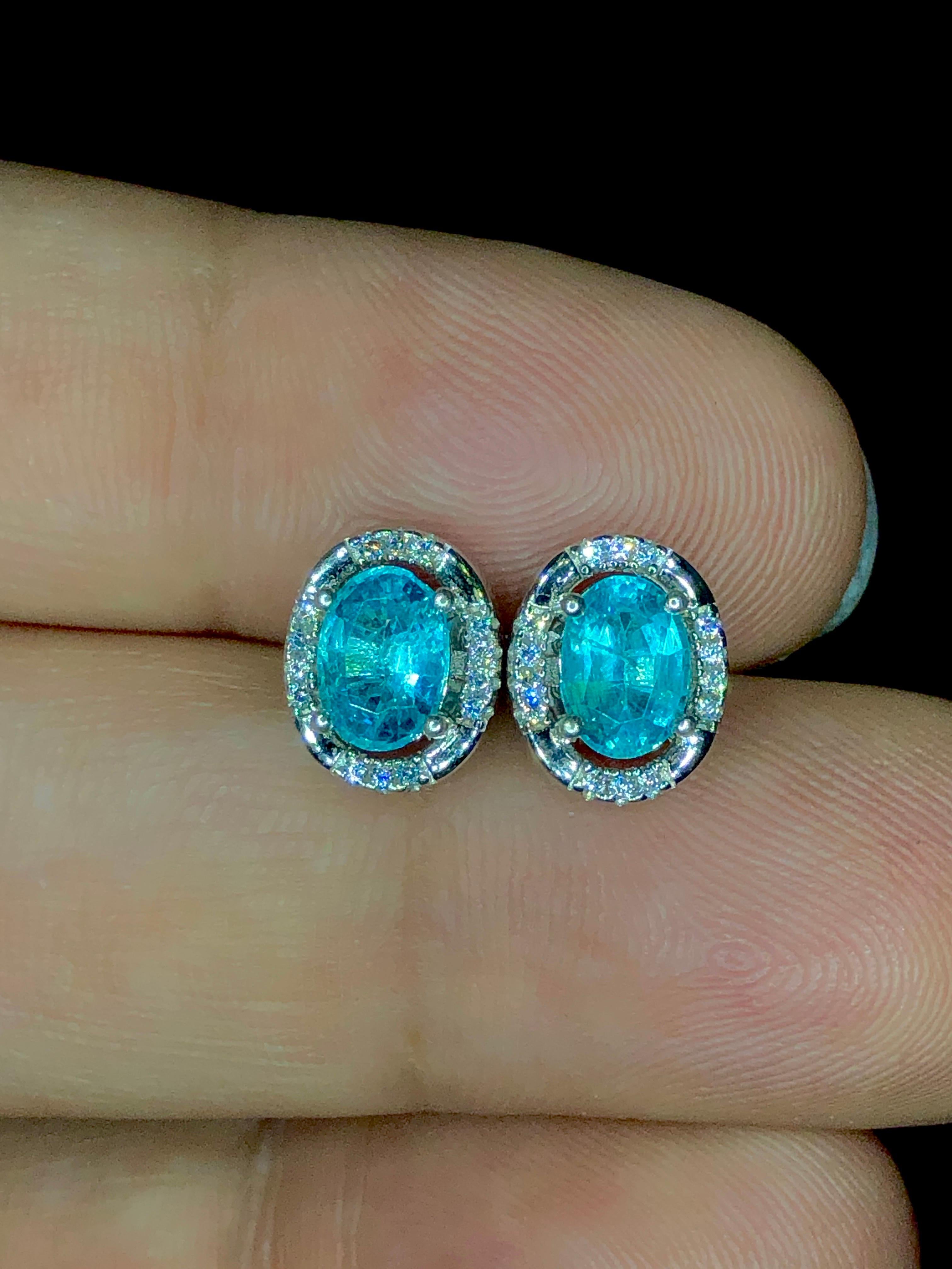 Neon Paraiba blue color 925 CZ silver Apetite earrings  In New Condition In Bangkok, TH