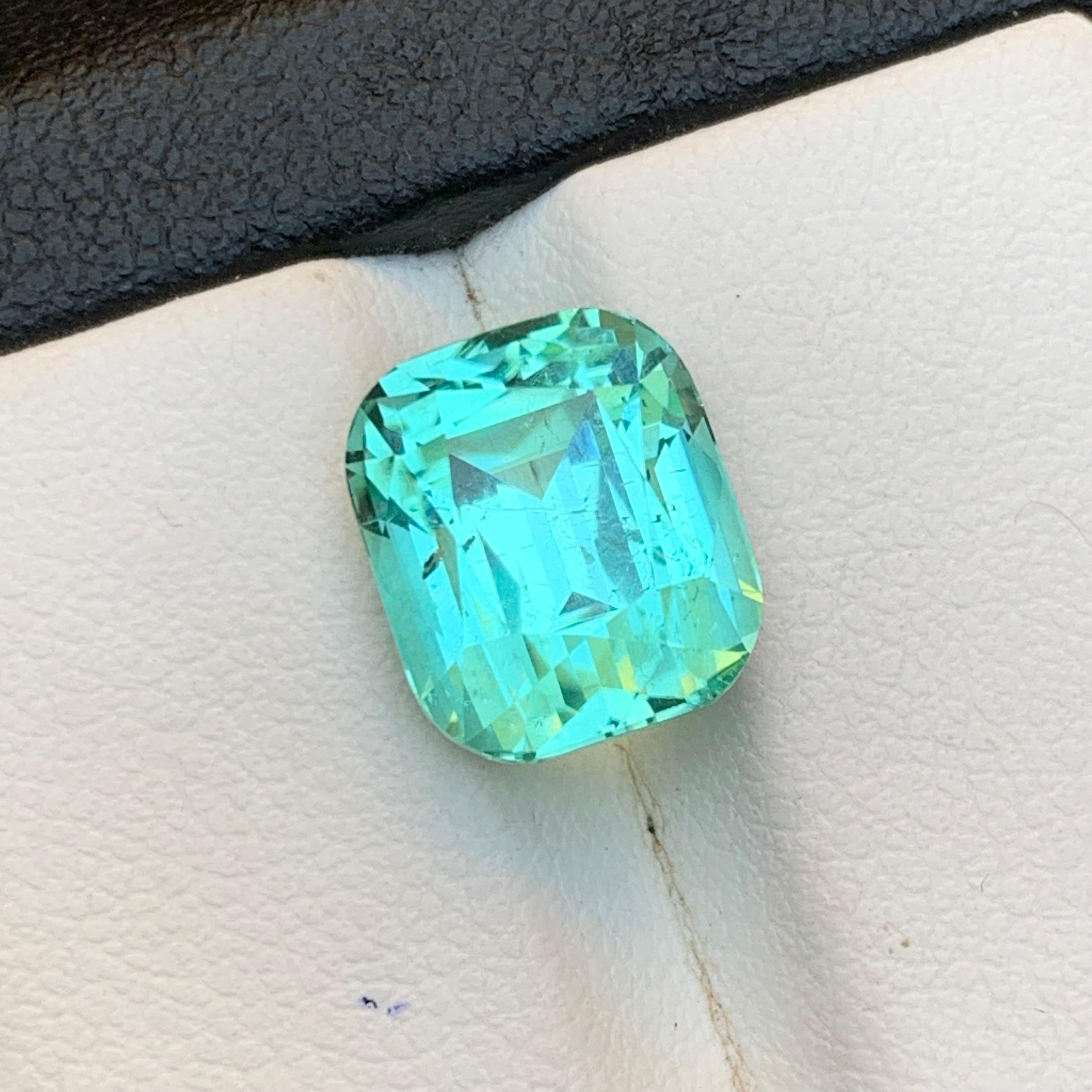 Neon Seafoam Green Tourmaline 6.52Ct Cushion Cut Natural Loose Gemstone for Ring In New Condition For Sale In Peshawar, PK