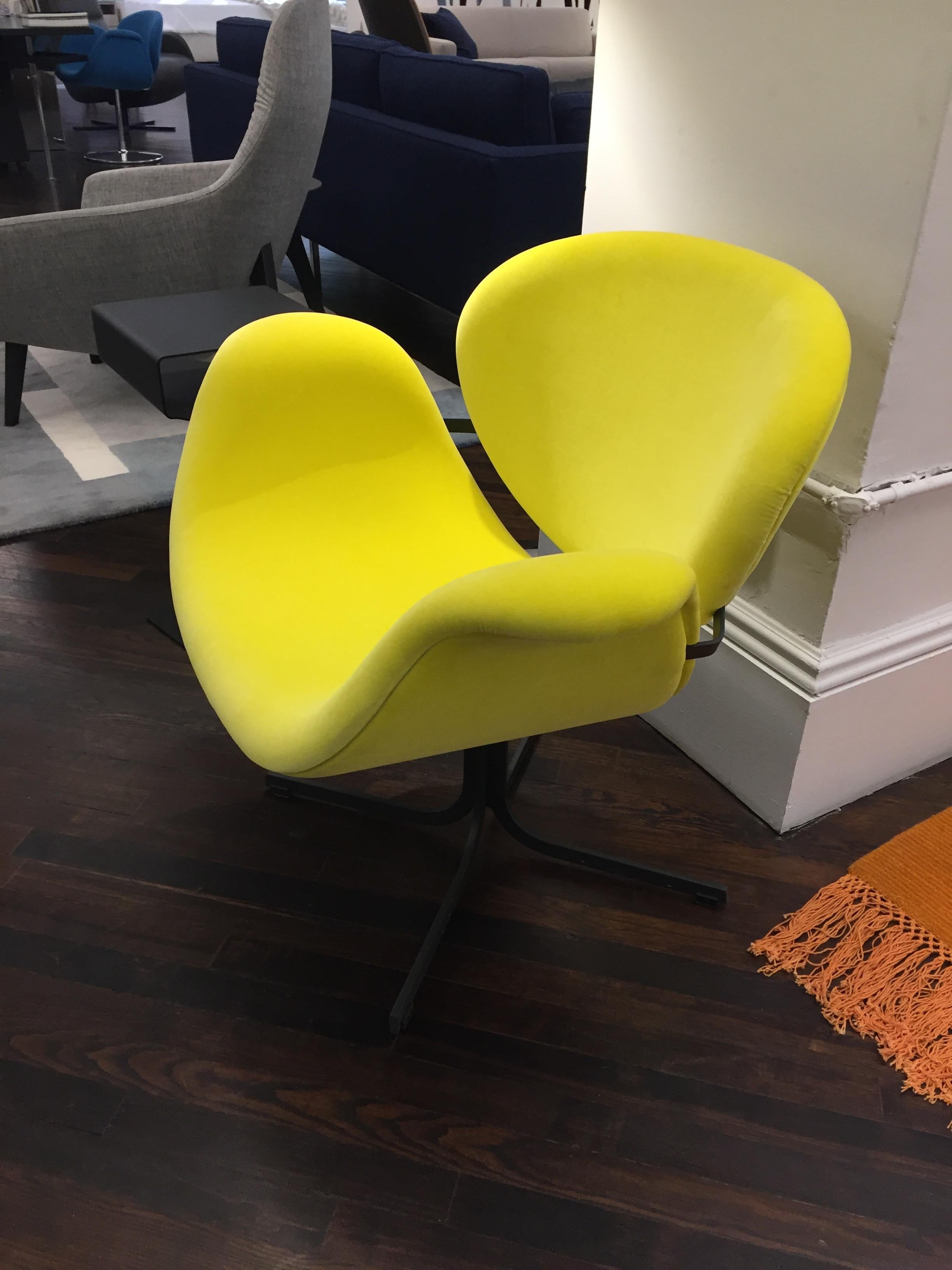 Mid-Century Modern Artifort Neon Yellow Pierre Paulin Tulip Midi Chair