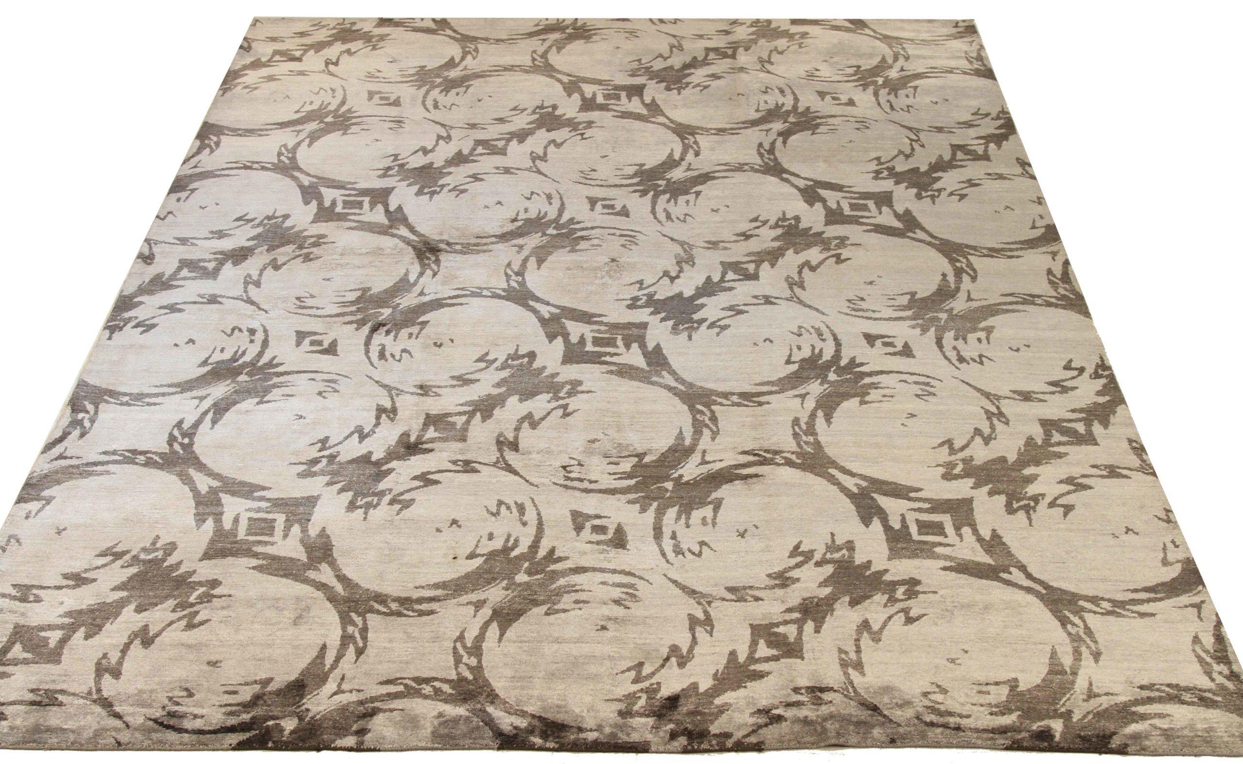 Scopri l'eleganza del Nepal Moderno con i tappeti CIRCA del 1990. Progettato con una meticolosa attenzione ai dettagli, questo design esclusivo è perfetto per valorizzare il tuo spazio.