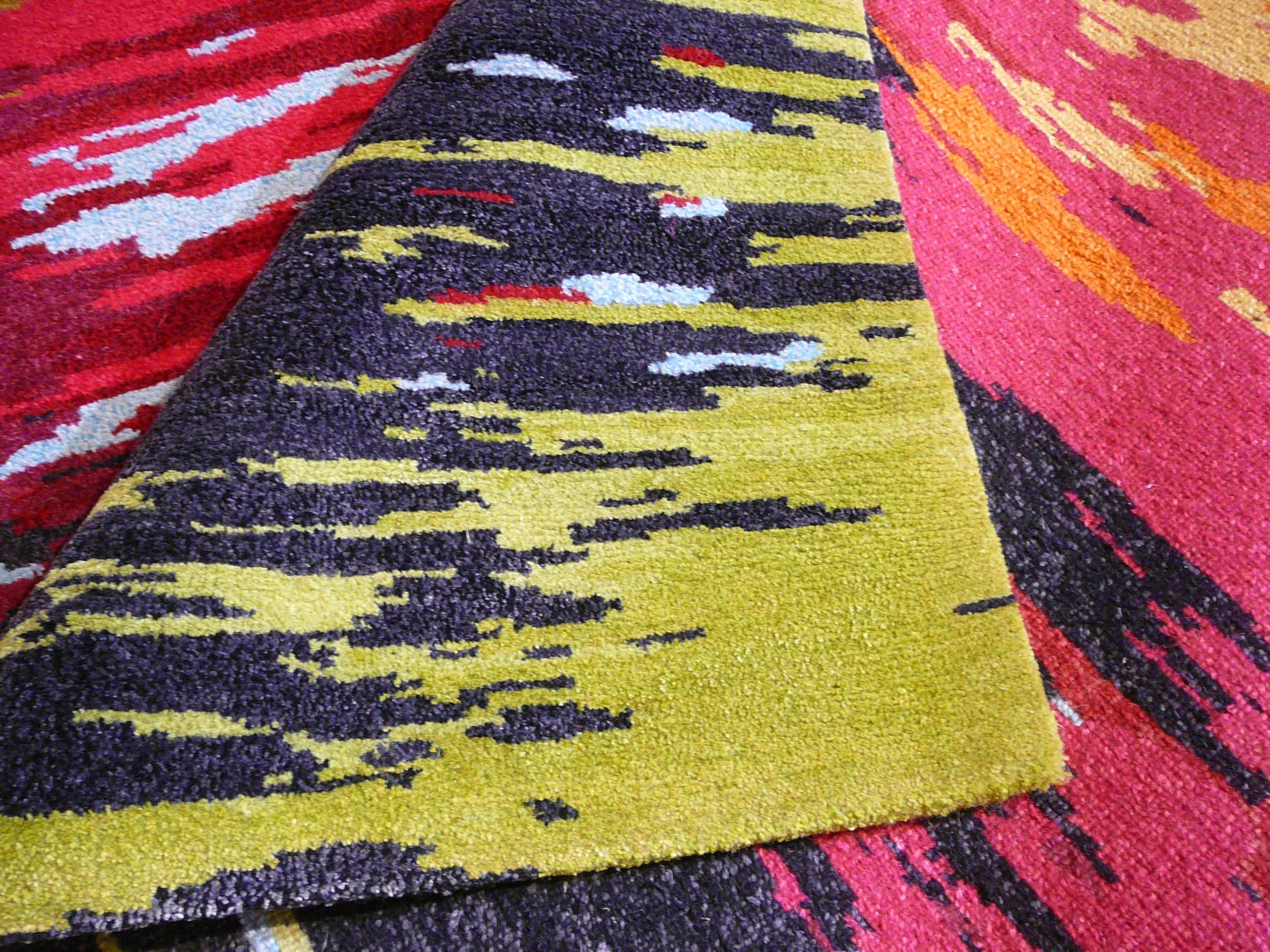 Hand-Knotted Contemporary Modernist Rug Wool and Silk 21 Century Abstract Design For Sale