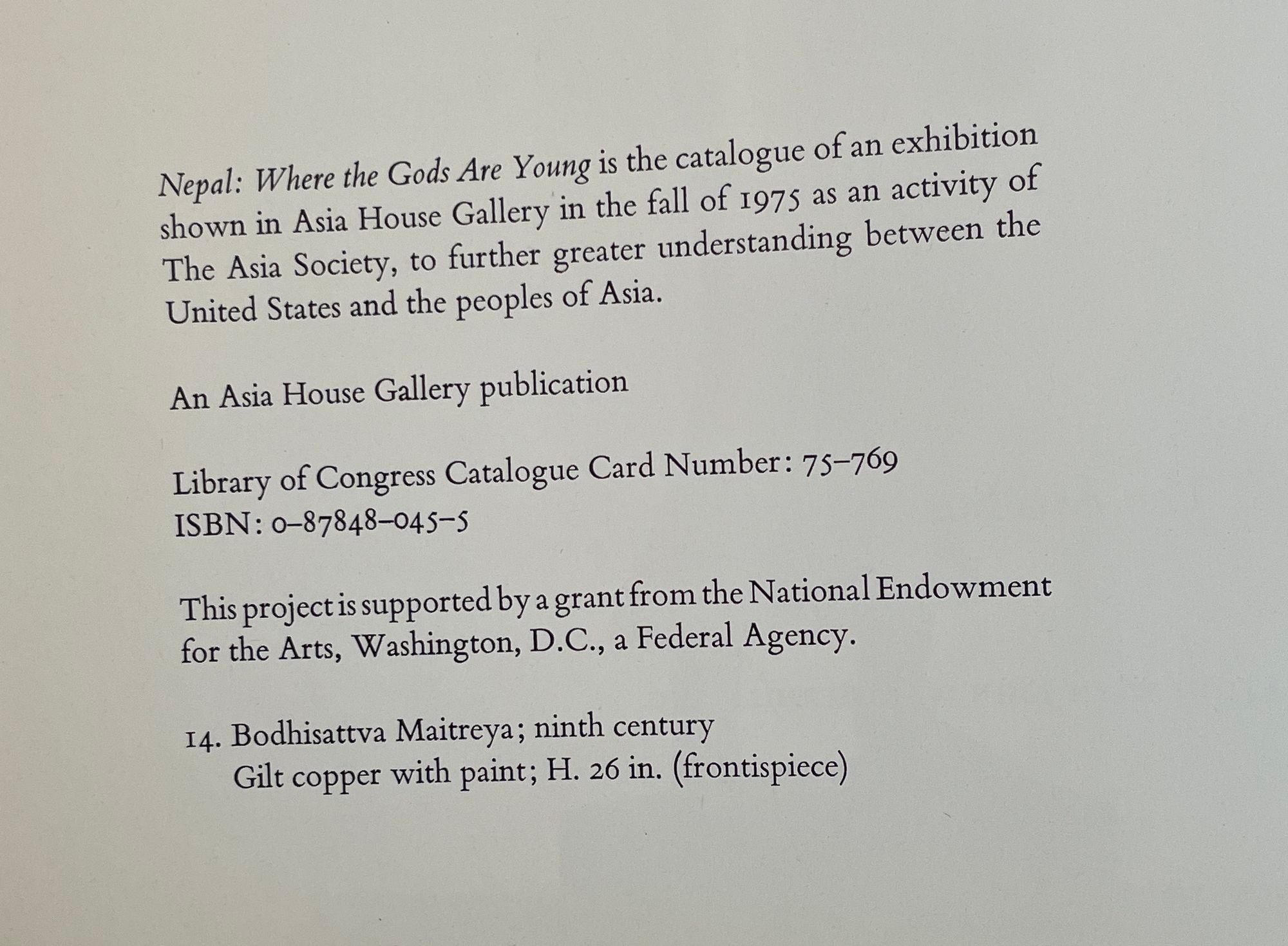 Népalais Livre au Népal « Where the gods are young » (Les dieux sont jeunes) par Pratapaditya Pal 1975 en vente