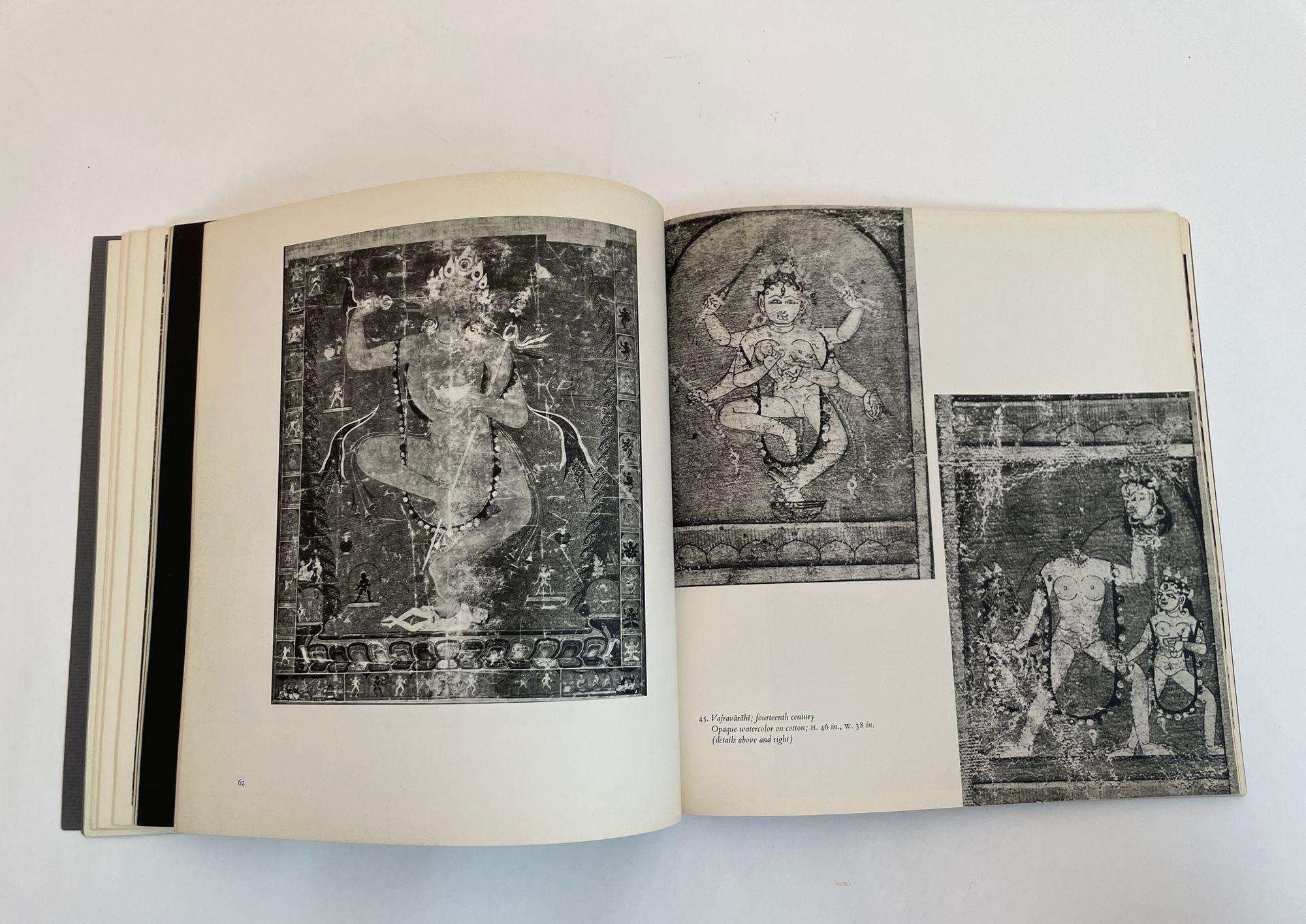 Livre au Népal « Where the gods are young » (Les dieux sont jeunes) par Pratapaditya Pal 1975 en vente 1