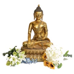 Nepalesische Buddha-Statue- Meditationsskulptur aus Lotusguss