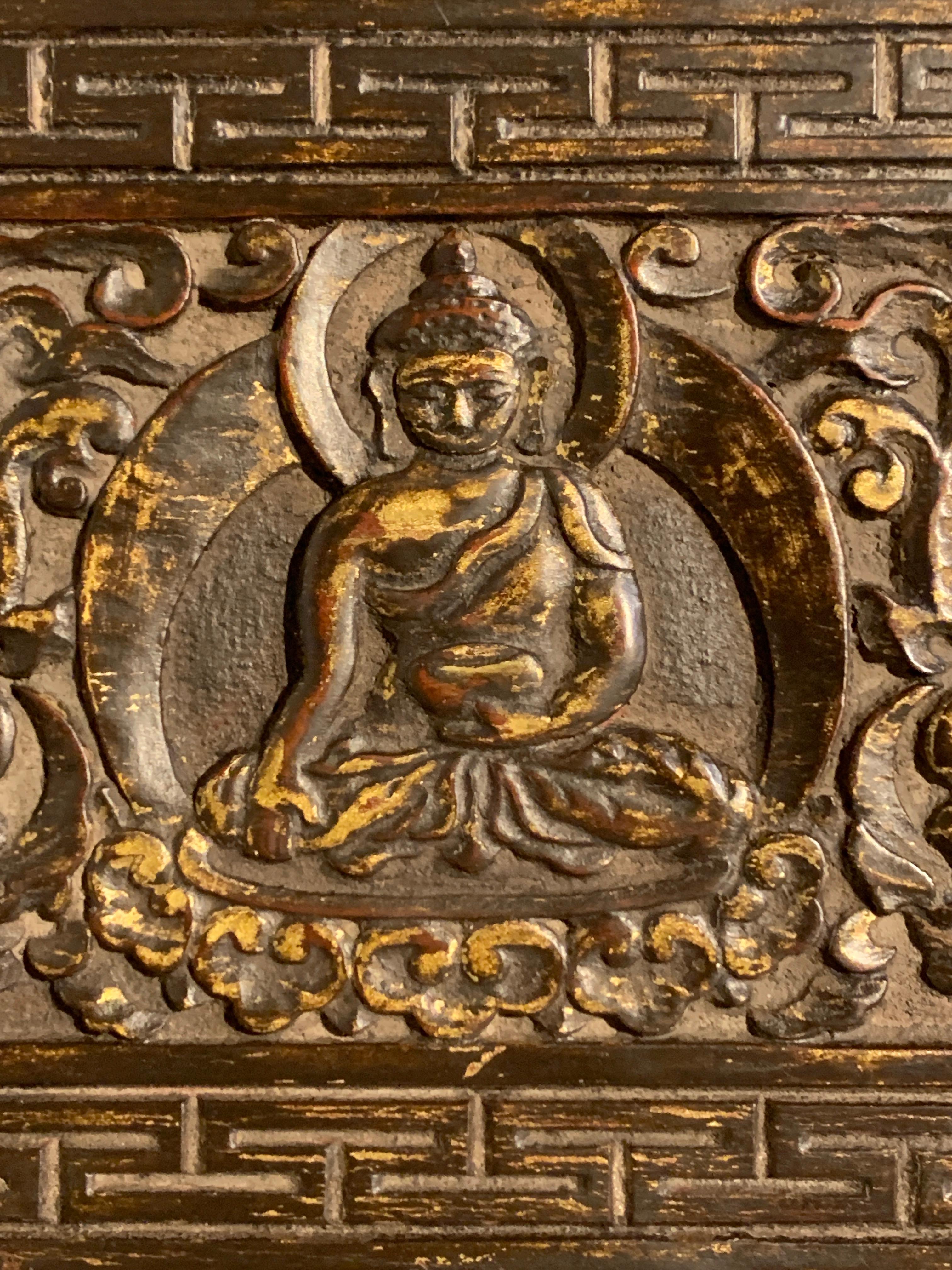 Portada de manuscrito budista nepalí tallada y pintada, siglo XV Madera en venta