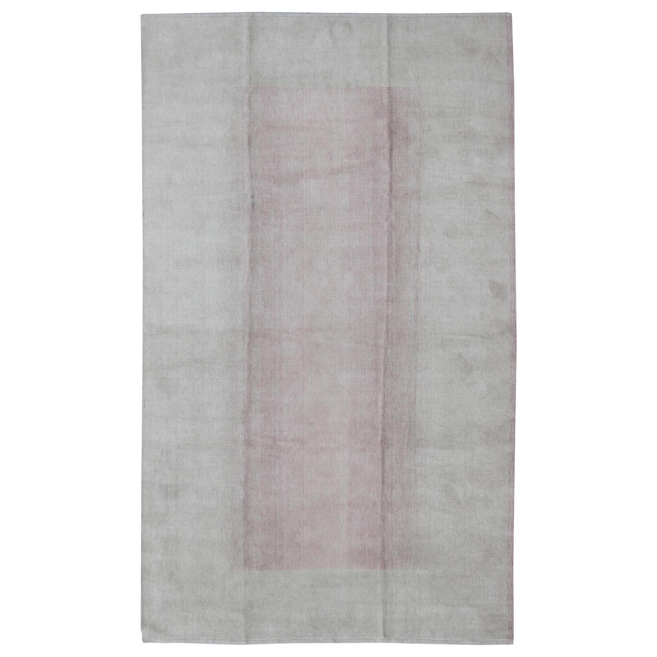 Nepalese Modern Rug in Pink and White