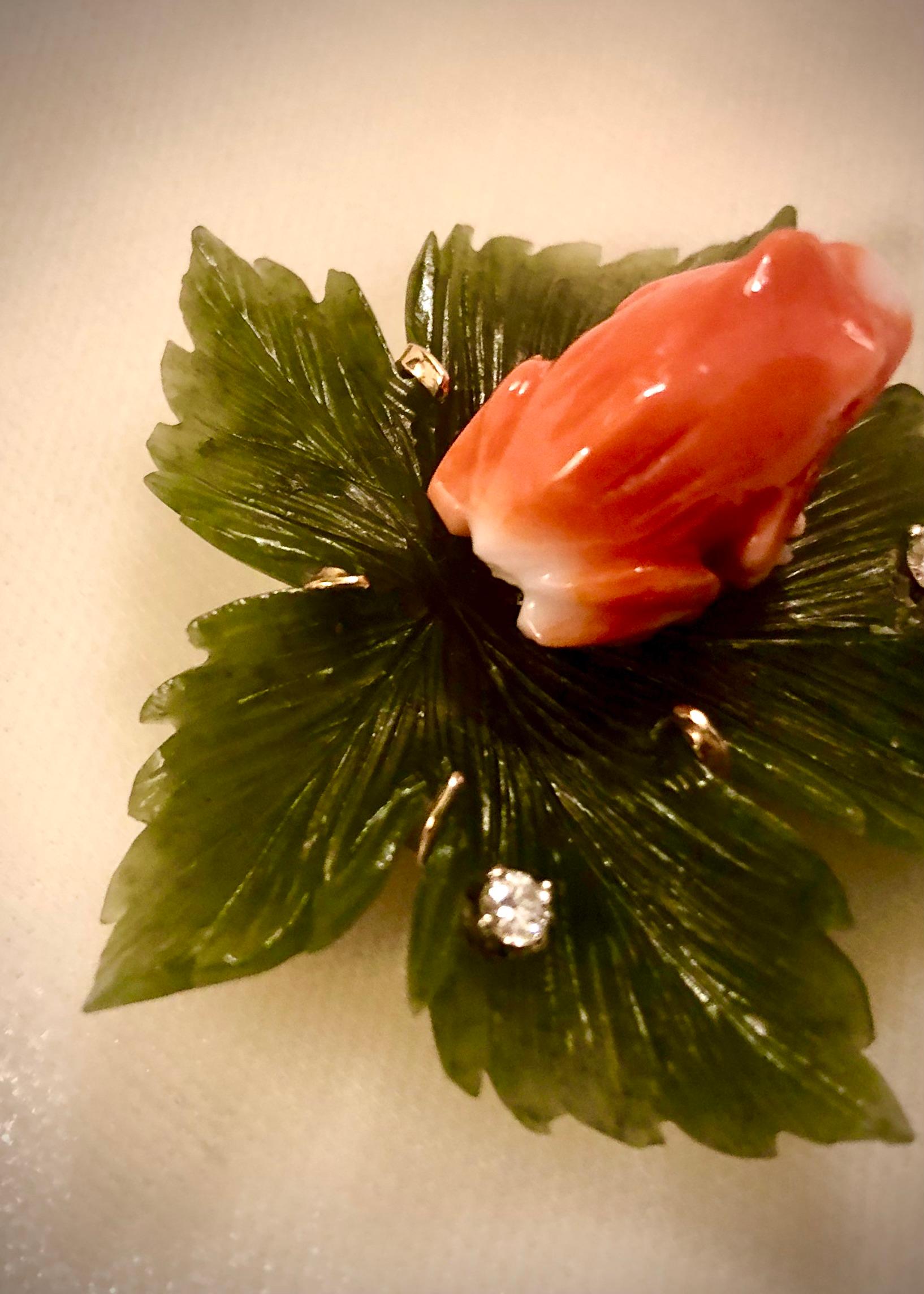 Belle Époque Nephrite, Coral and Diamond brooch For Sale