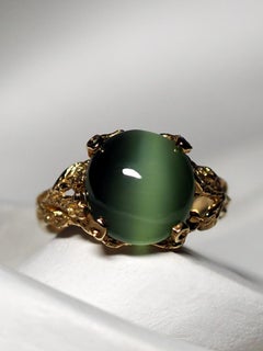 Nephrite Jade Gold Ring Green Cats Eye Effect Chatoyancy Art Nouveau style